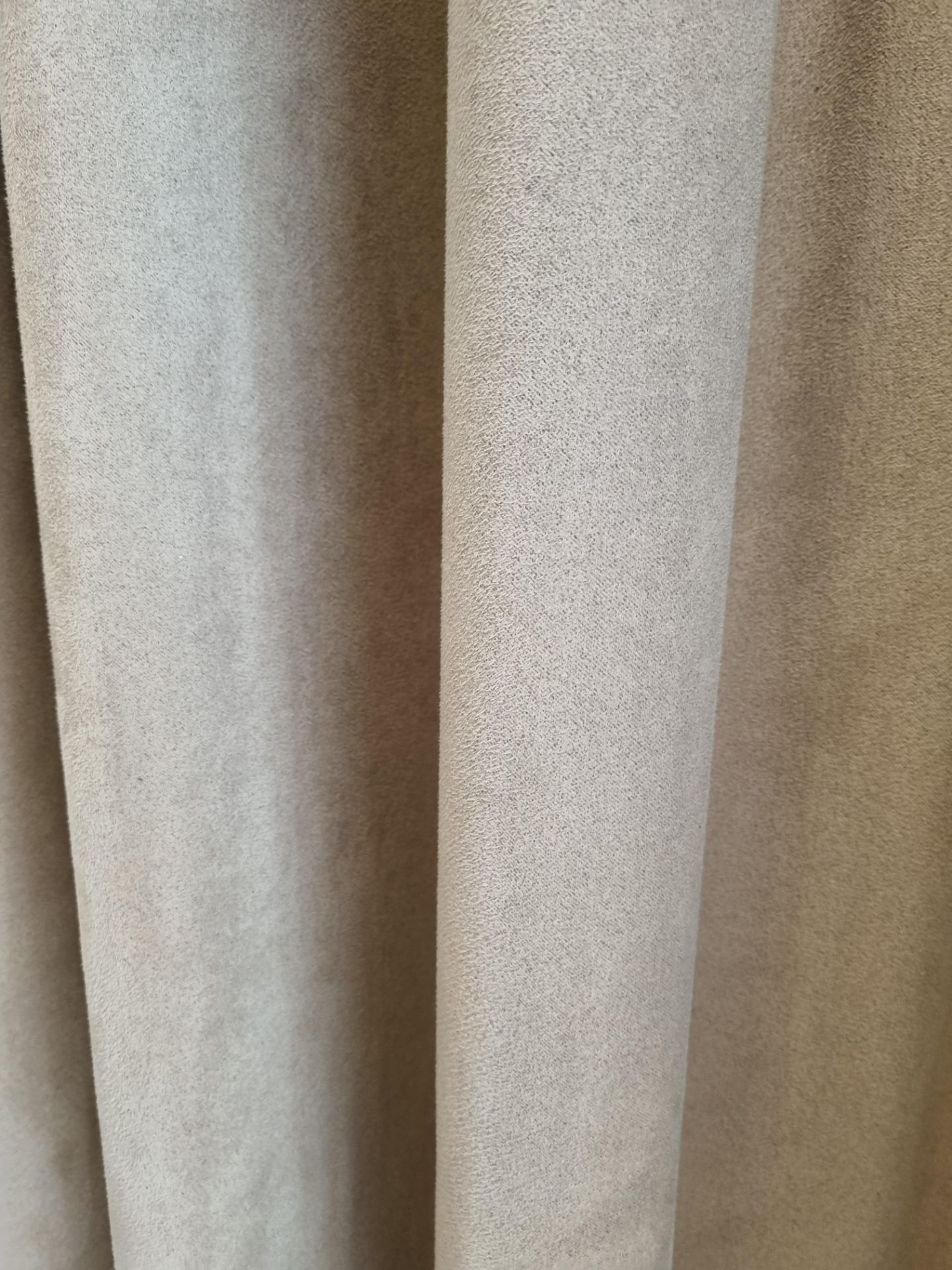 A pair of faux sueded lined drapes 320 x 260cm - Bild 2 aus 2