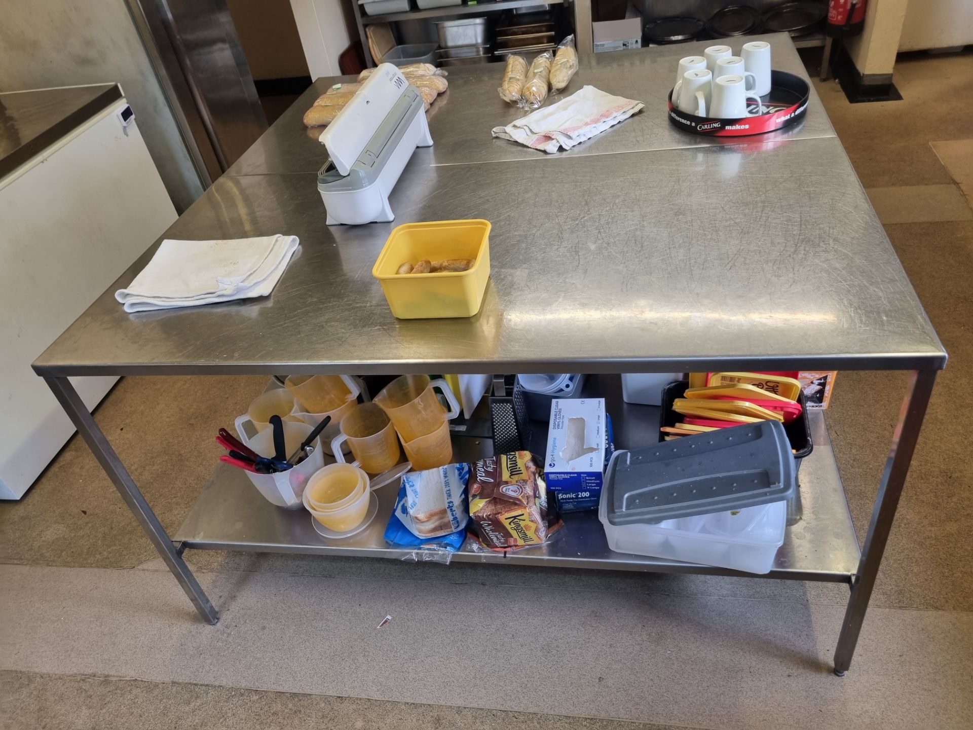 Stainless steel static preparaton table with under shelf 1470 x 760 x 830mm