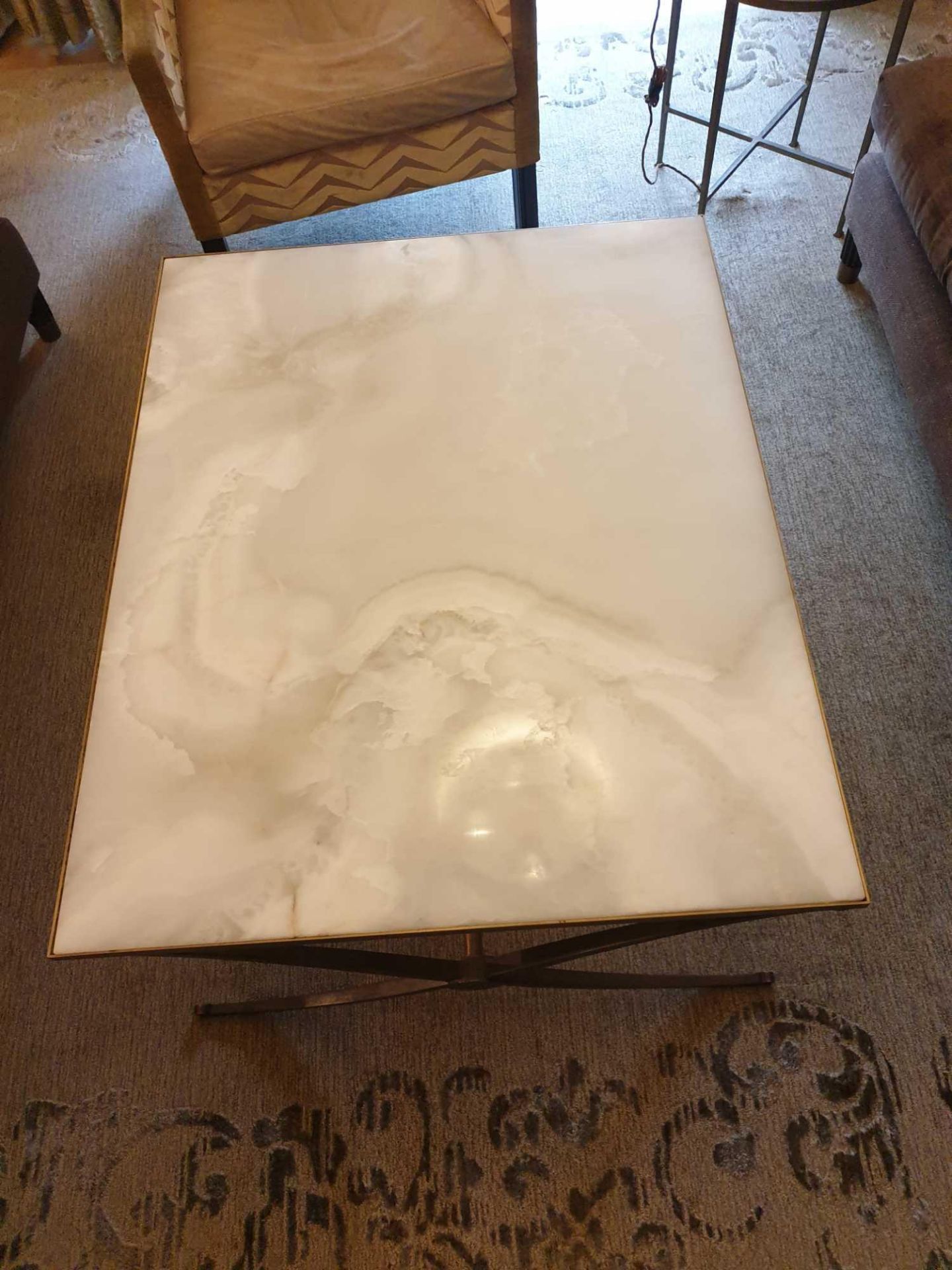 White Marble Coffee Table On Brass Frame And Legs Are A Cross Leg With Stretcher 91 x 115 x 51cm ( - Image 3 of 3