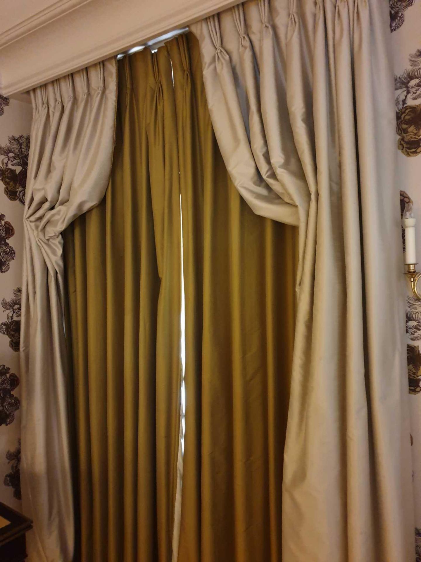 A Pair Of Silk Drapes And Jabots 160 x 250cm (Room 320)