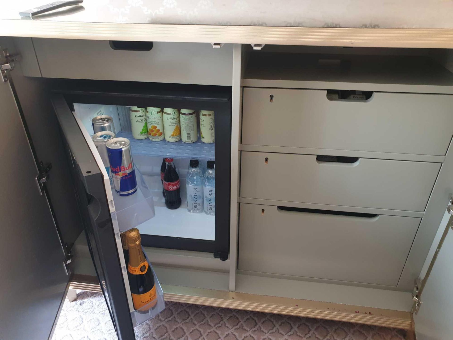 Coloured Verre Eglomise Sideboard Two Door Internally Fitted With Refrigerator Mini Bar 125 x 58 x - Image 3 of 3