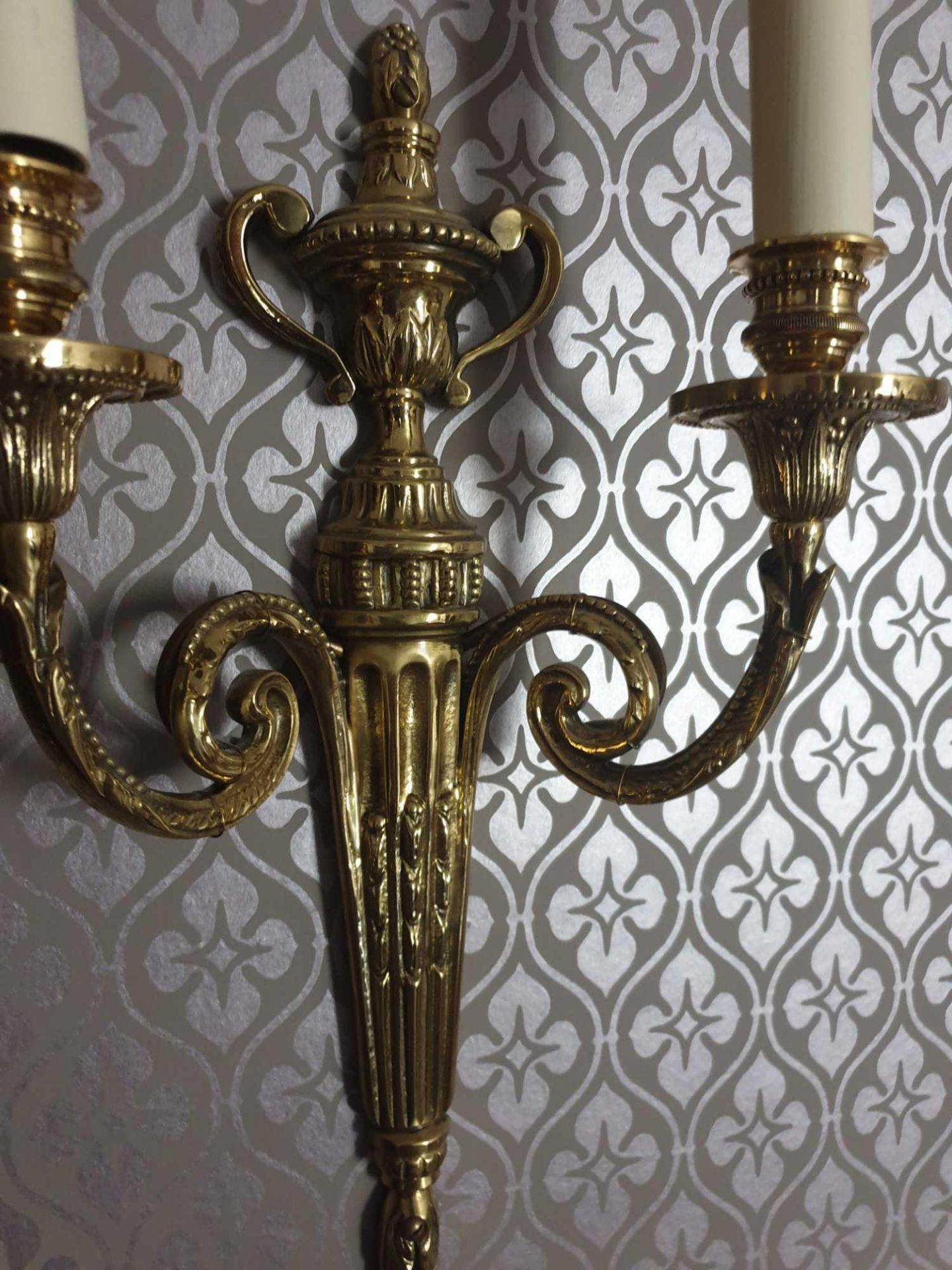 A Pair Of Louis XV Style Wall Appliques In Gilt Bronze With Two Candles Agrafe Decor On Which Are - Image 2 of 2