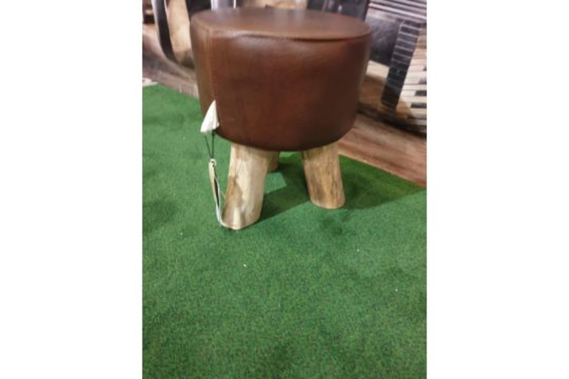 Bleu Nature F016 Mousse Driftwood And Leather Stool Finished In Matador Nuez Hide Leather 380 x