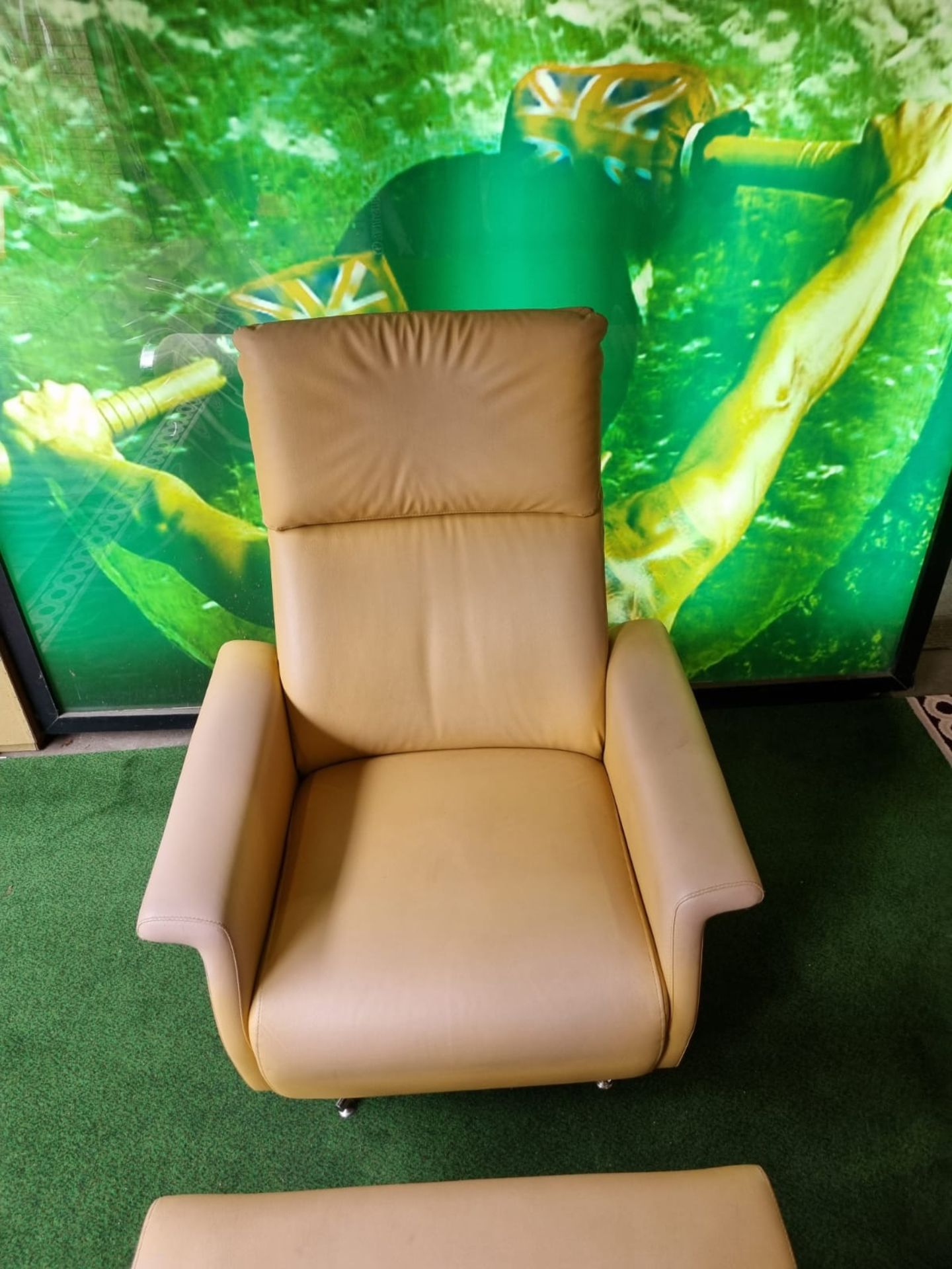A pair of La Cividina Italy Leather high back contemporary swivel relaxer chairs complete with - Image 4 of 11