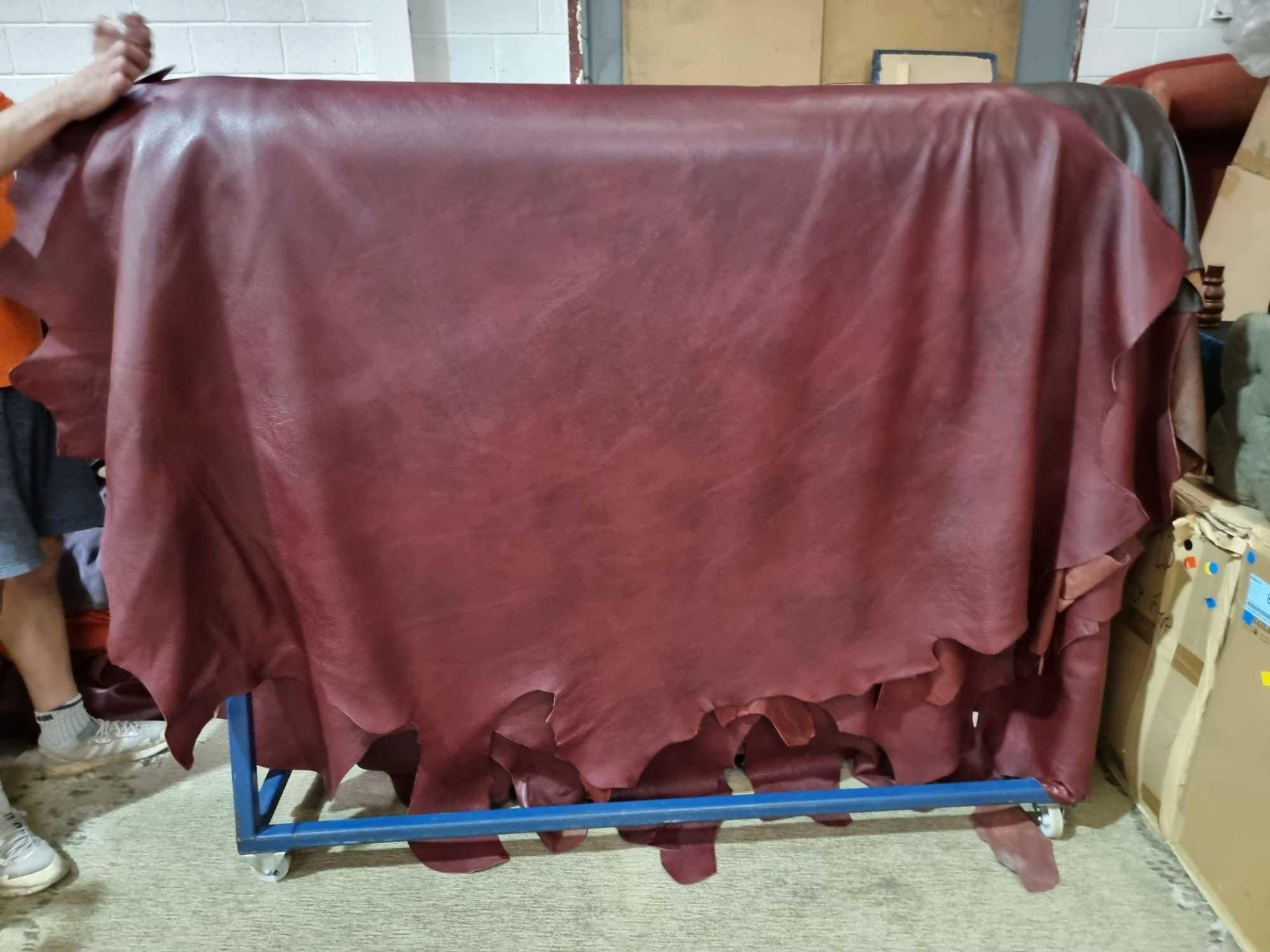 Palazzo Grenadine Leather Hide approximately 4.62mÂ² 2.2 x 2.1cm