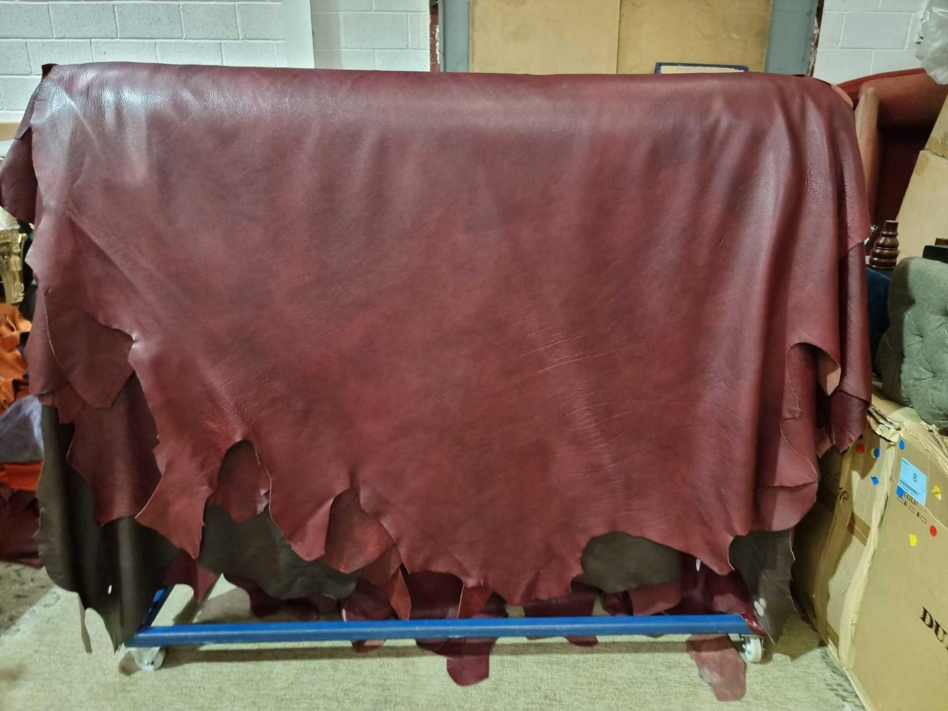 Palazzo Grenadine Leather Hide approximately 5.5mÂ² 2.5 x 2.2cm