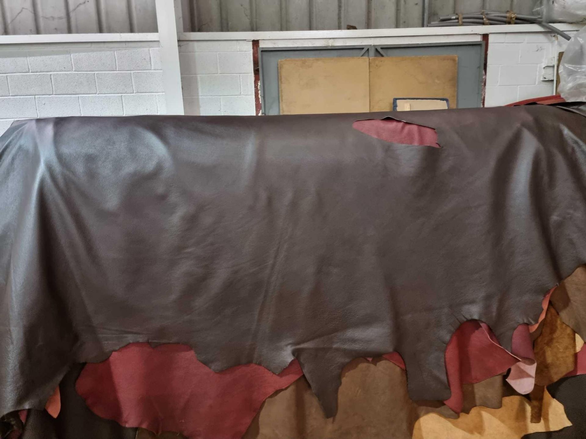Mastrotto Hudson Chocolate Leather Hide approximately 5.98mÂ² 2.6 x 2.3cm