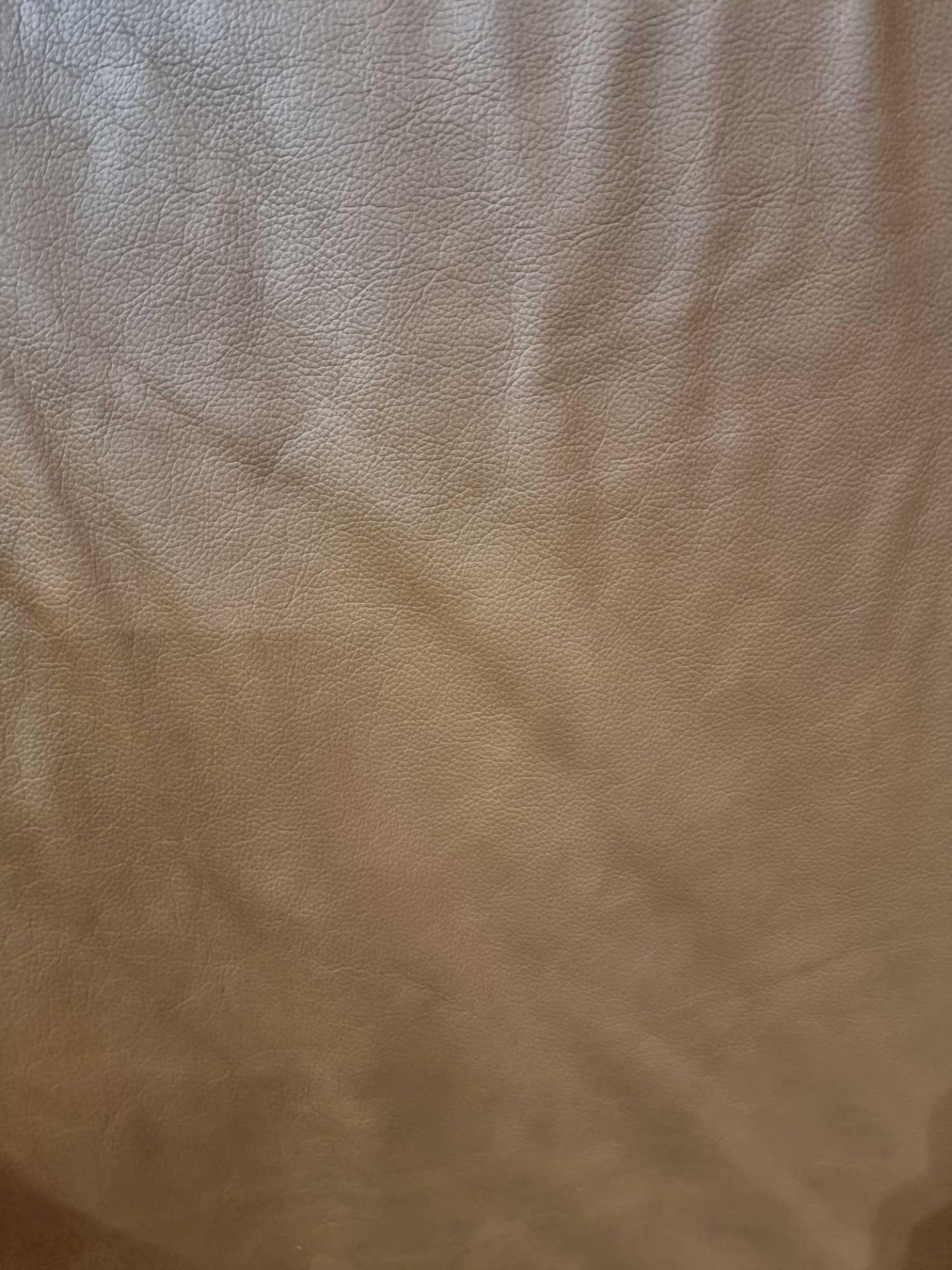 Trim International Dakota Tan Leather Hide approximately 5.28mÂ² 2.4 x 2.2cm - Bild 2 aus 2