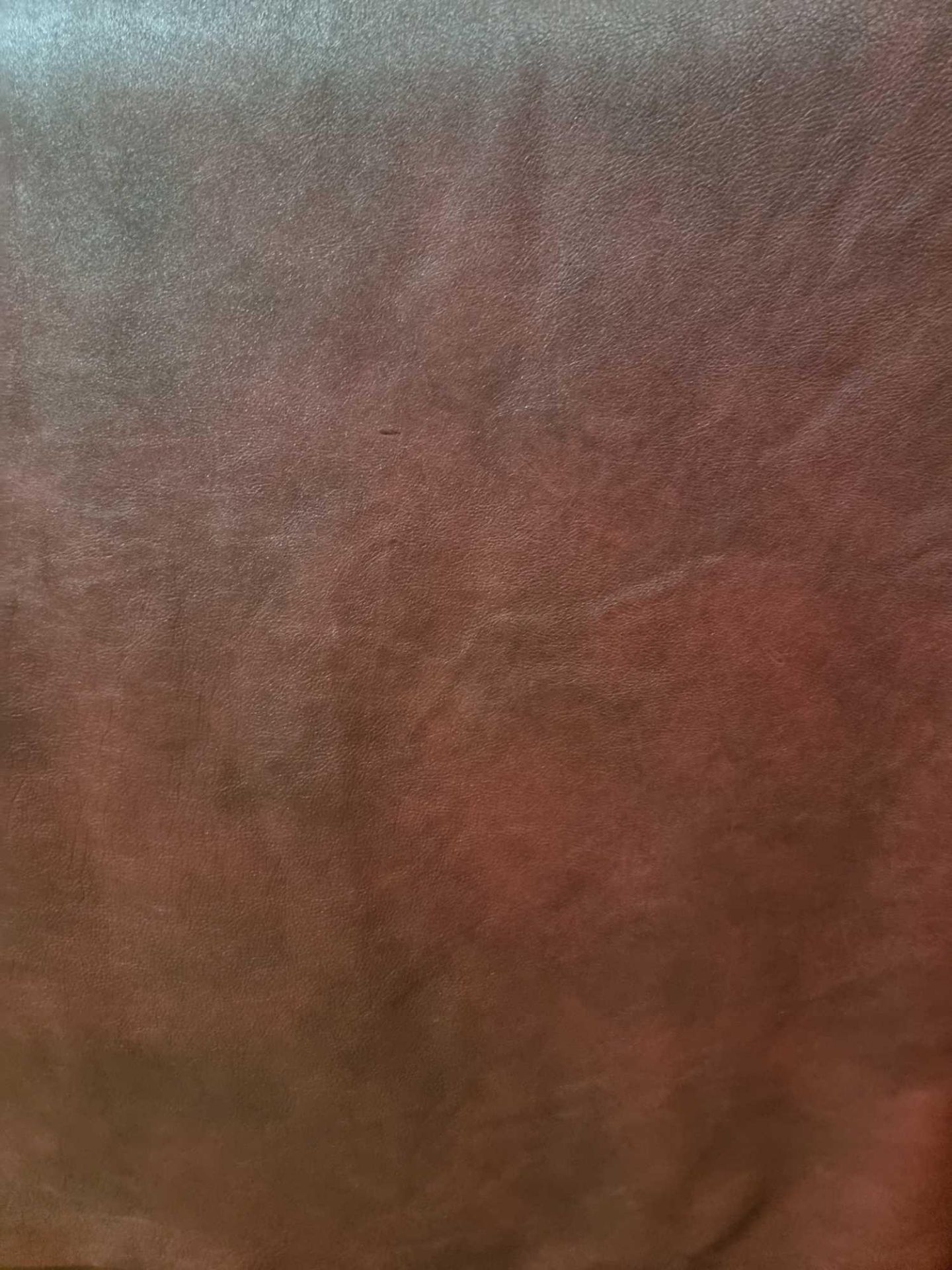 Palazzo Grenadine Leather Hide approximately 5.04mÂ² 2.4 x 2.1cm - Image 2 of 2