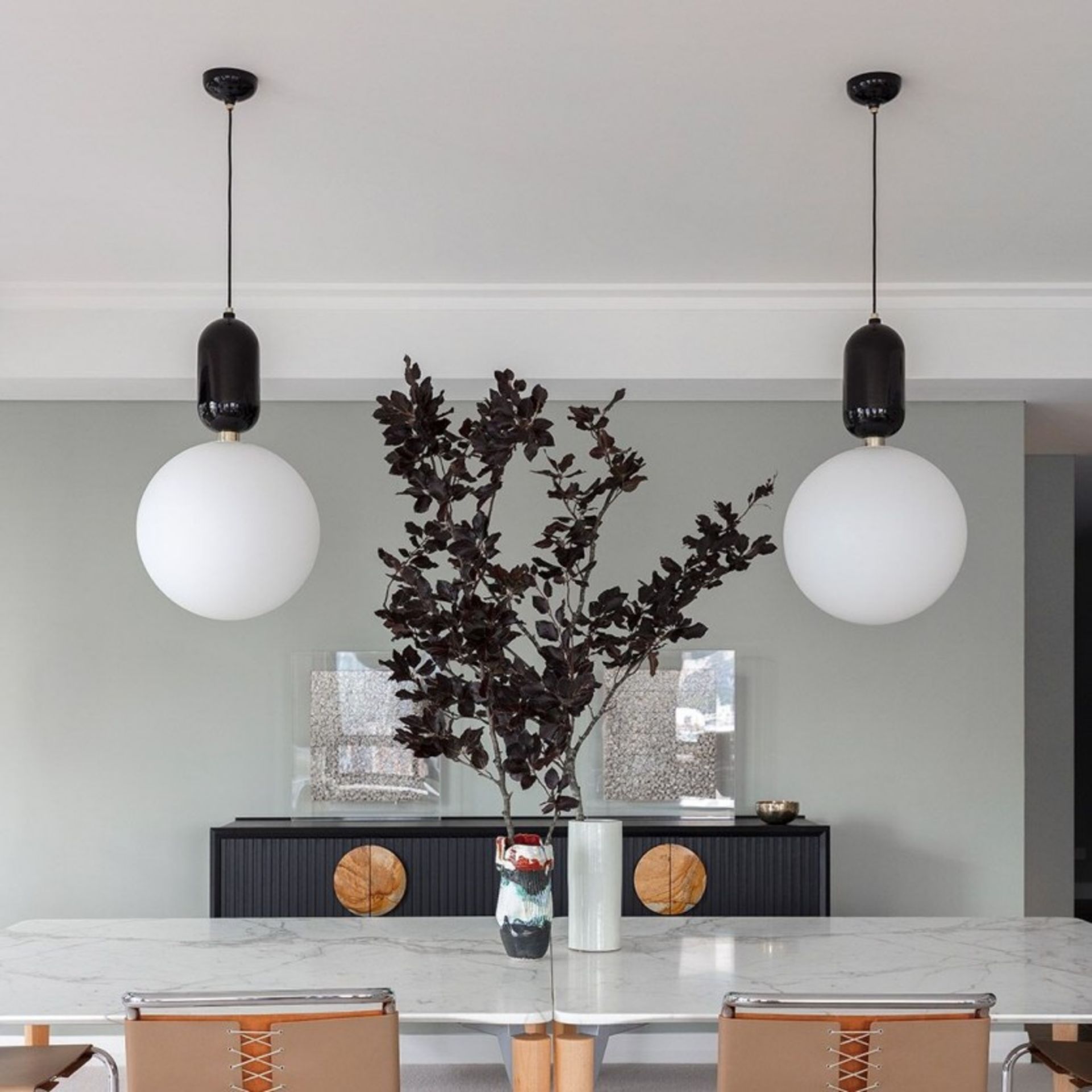 Palo pendant 30cm black a beautiful European style range, simple in its design with its stunning - Image 3 of 3