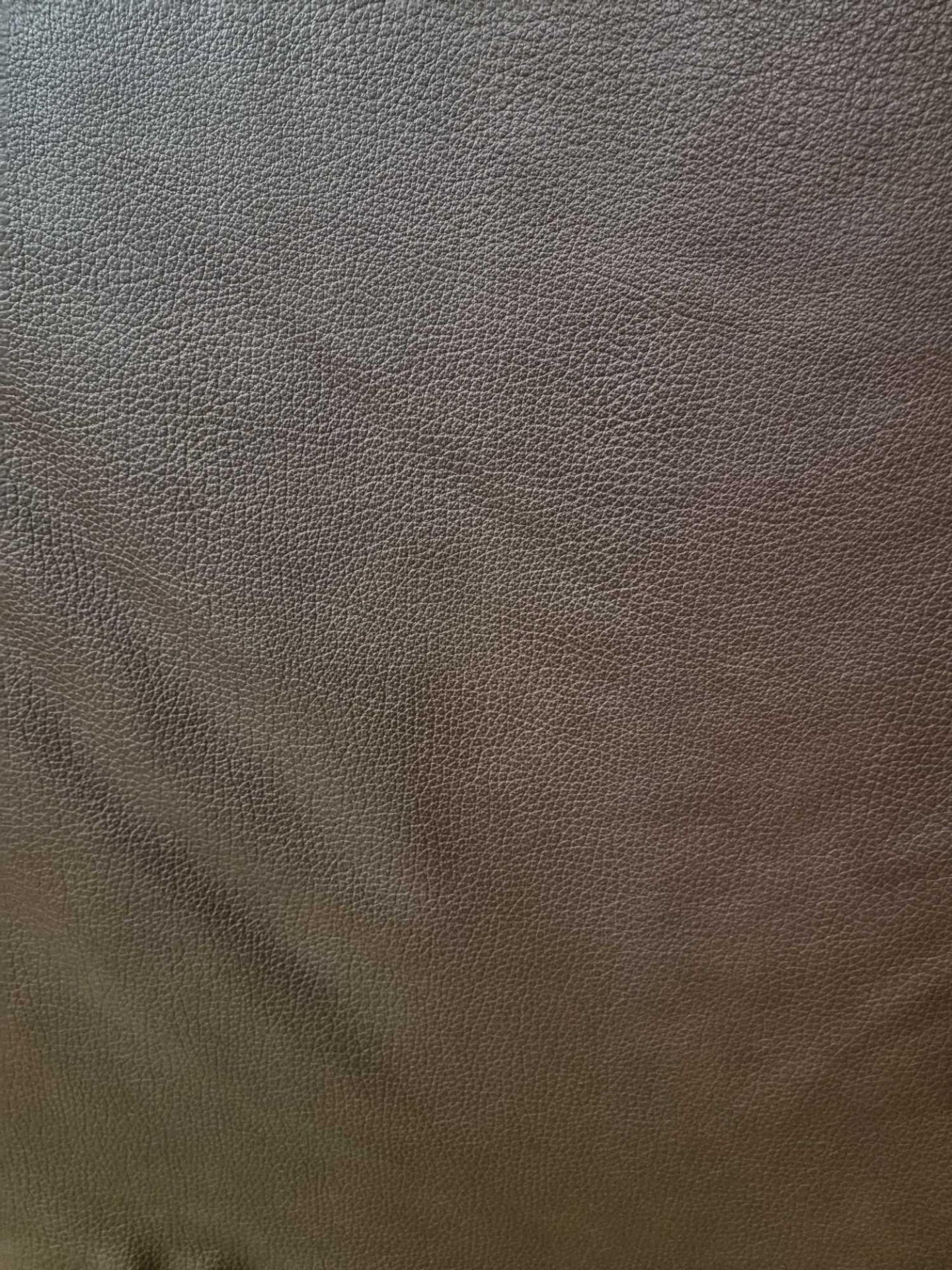 Mastrotto Hudson Chocolate Leather Hide approximately 4.625mÂ² 2.5 x 1.85cm - Image 2 of 3