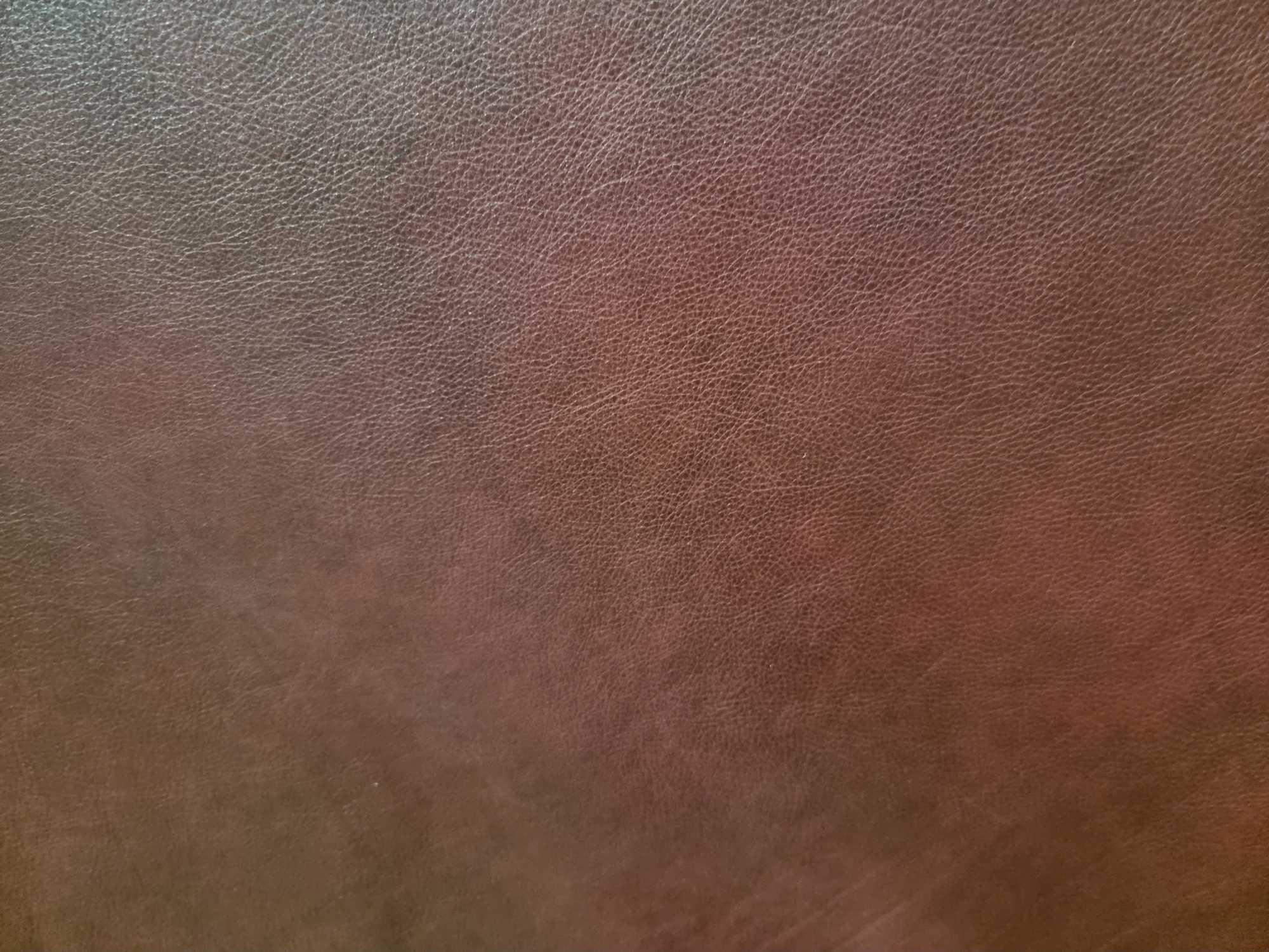 Palazzo Grenadine Leather Hide approximately 4.18mÂ² 2.2 x 1.9cm - Image 2 of 2