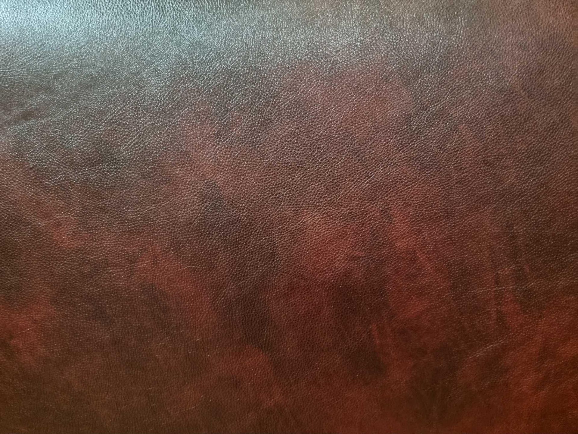 Palazzo Grenadine Leather Hide approximately 4.4mÂ² 2.2 x 2cm - Image 2 of 2