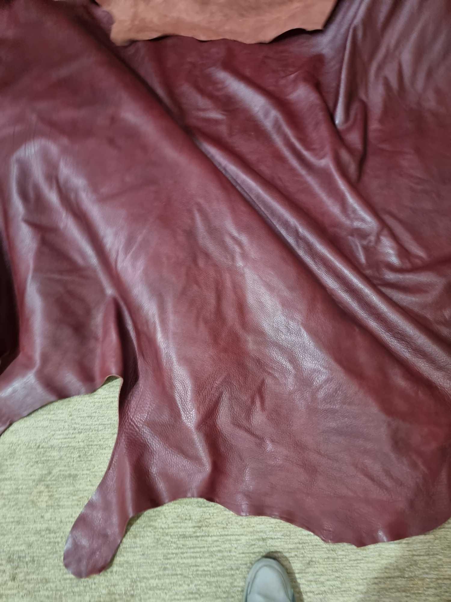 Palazzo Grenadine Leather Hide approximately 4.83mÂ² 2.3 x 2.1cm - Image 2 of 2