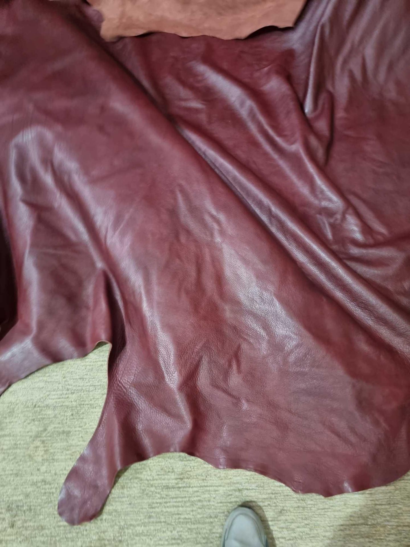 Palazzo Grenadine Leather Hide approximately 4.83mÂ² 2.3 x 2.1cm - Bild 2 aus 2