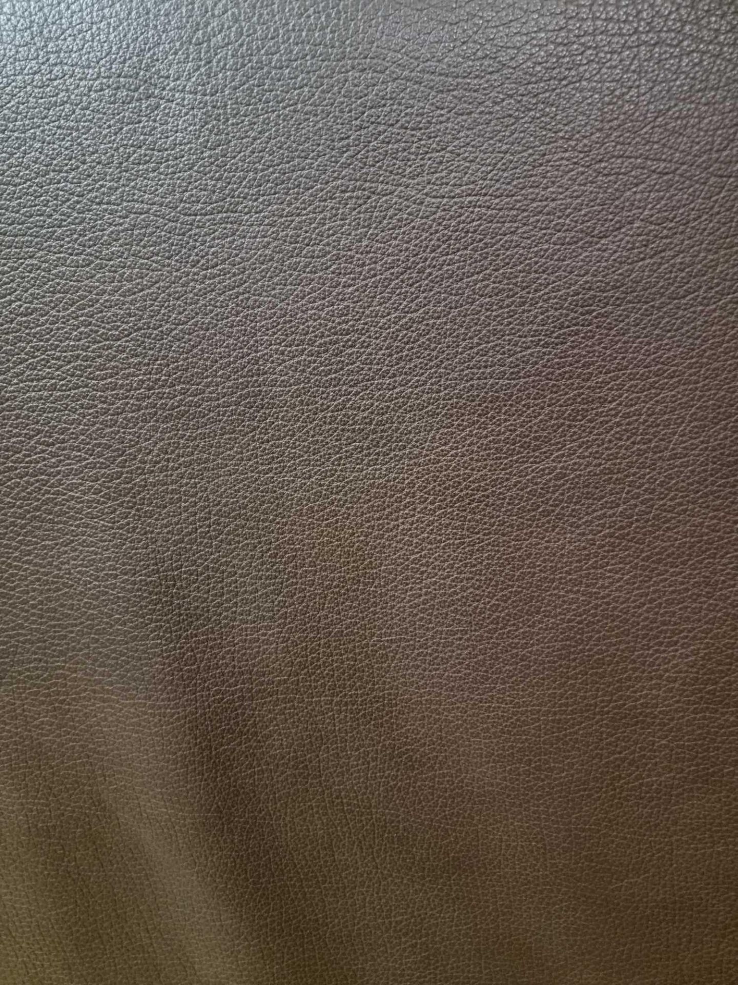 Mastrotto Hudson Chocolate Leather Hide approximately 5mÂ² 2.5 x 2cm - Image 2 of 3