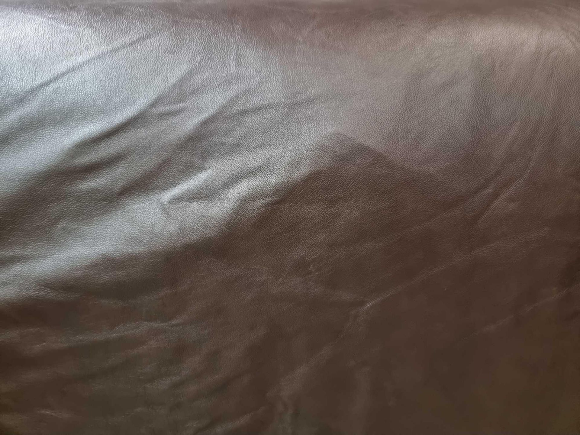 Mastrotto Dakota Chocolate Leather Hide approximately 3.96mÂ² 2.2 x 1.8cm