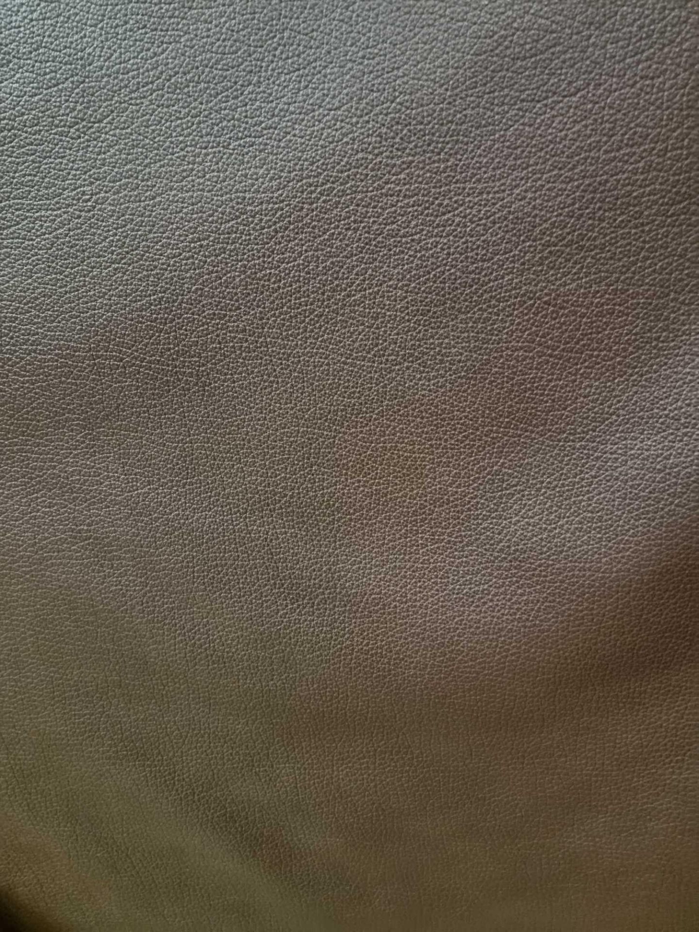 Mastrotto Hudson Chocolate Leather Hide approximately 4.485mÂ² 2.3 x 1.95cm - Image 2 of 2