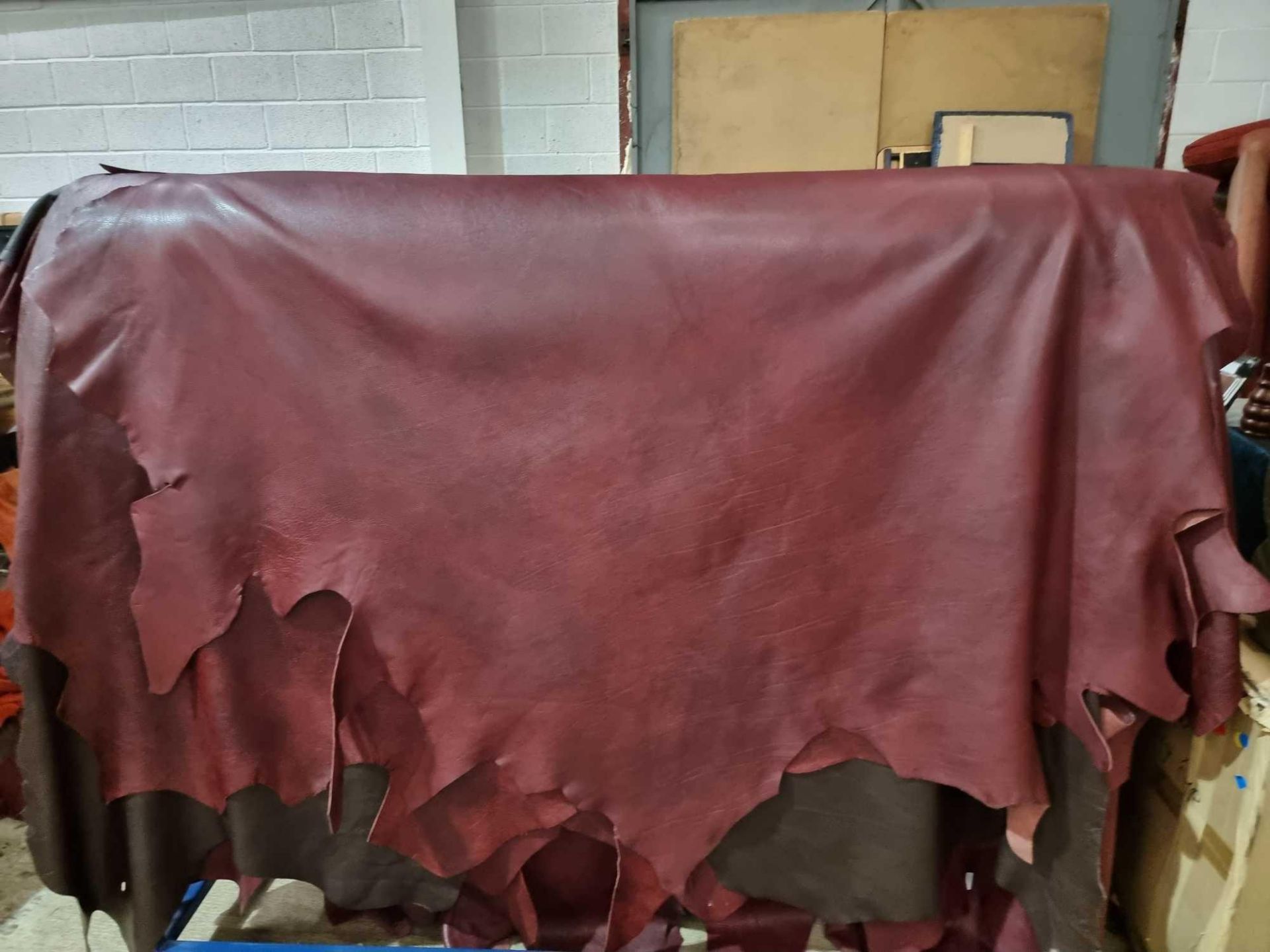 Palazzo Grenadine Leather Hide approximately 4.37mÂ² 2.3 x 1.9cm