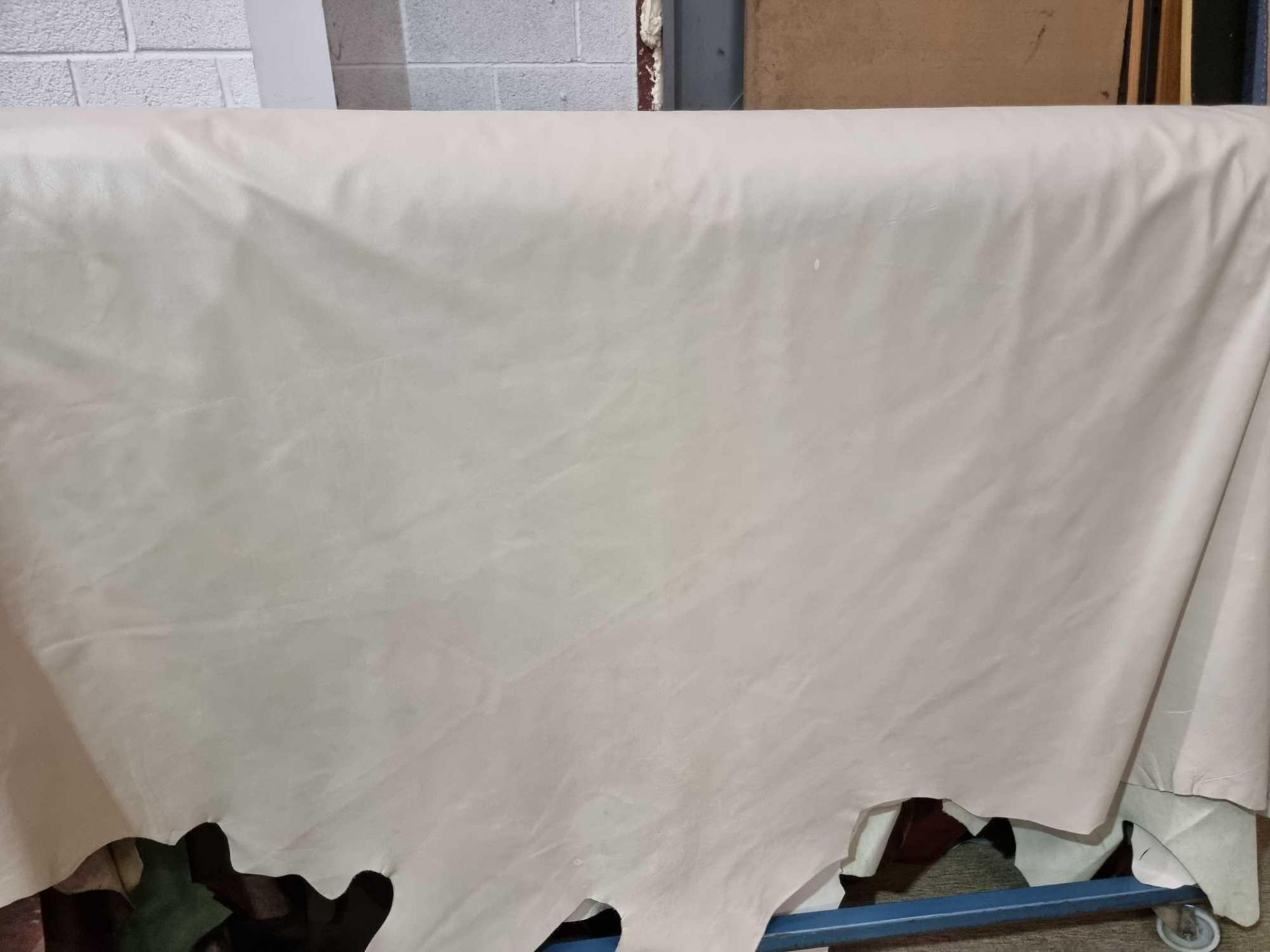 Yarwood Mustang White Leather Hide approximately 5.06mÂ² 2.3 x 2.2cm