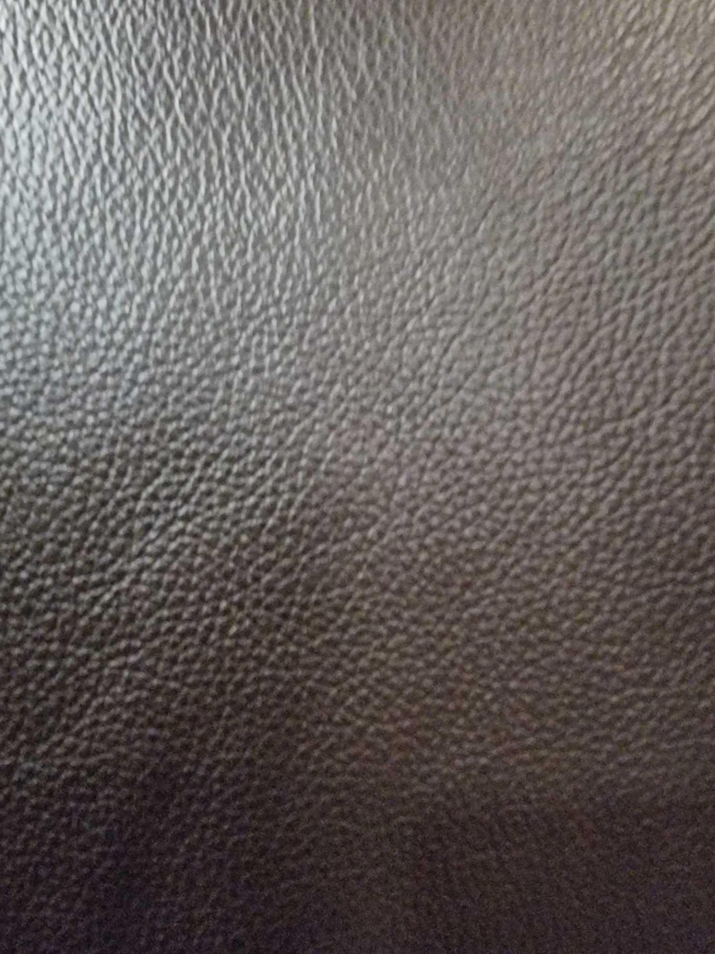 Mastrotto Hudson Chocolate Leather Hide approximately 3.04mÂ² 1.9 x 1.6cm - Bild 2 aus 2