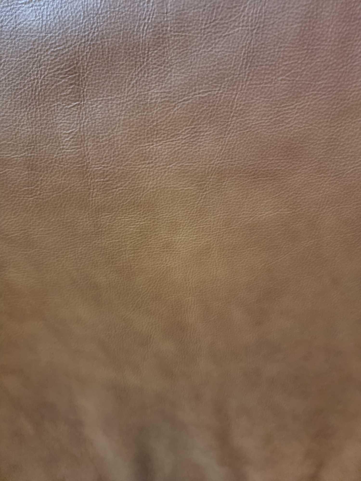 Yarwood Hammersmith Tan Leather Hide approximately 4.2mÂ² 2.1 x 2cm - Image 2 of 2