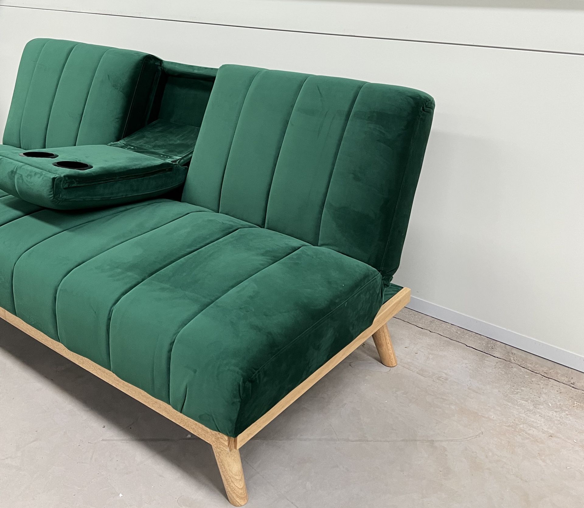 Etta Green Velvet 3 Seater Fold Down Sofa Bed Combines An Exciting Contemporary Shape With - Image 3 of 4