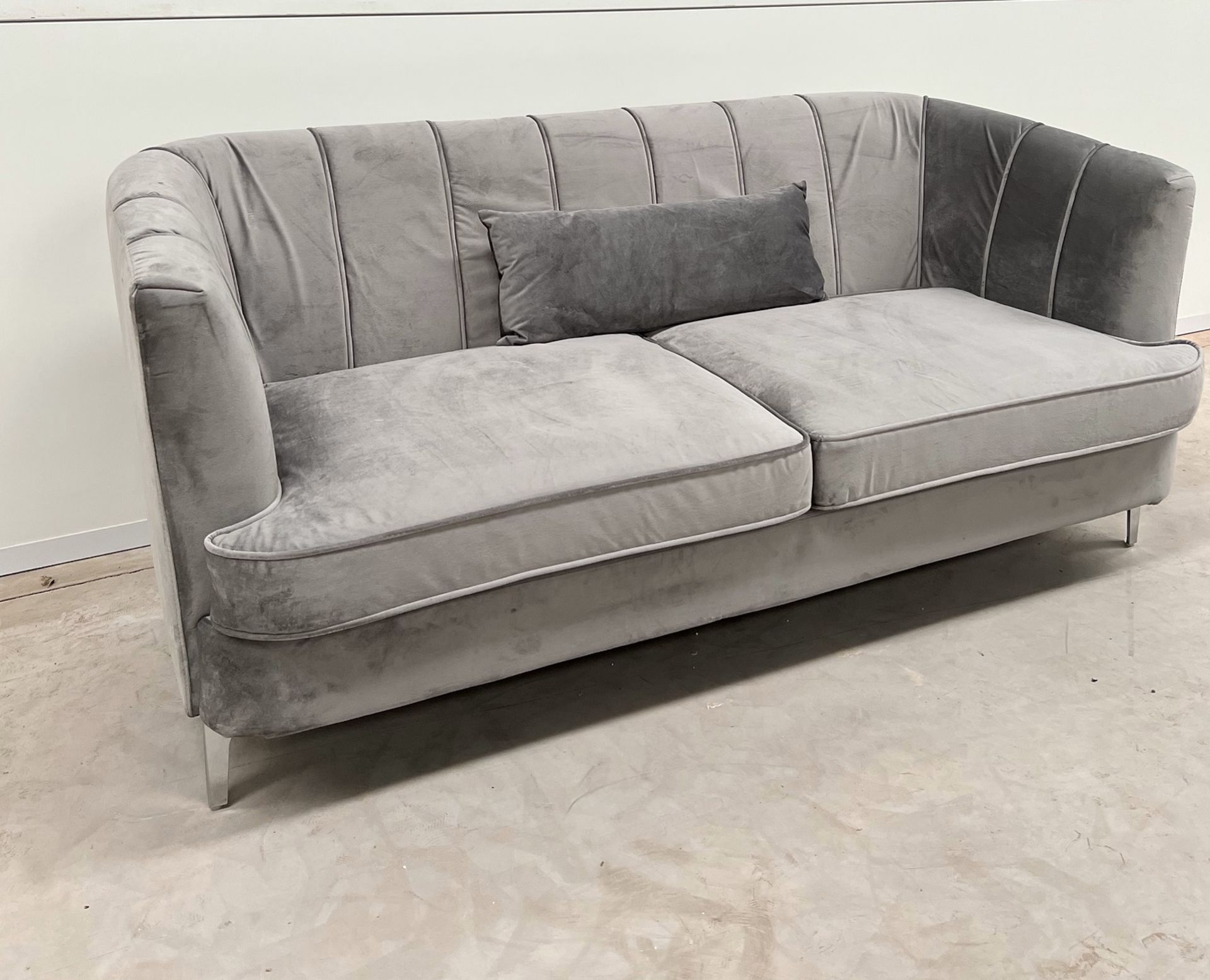 Lulu Two Seater Sofa In Grey Velvet With Steek Legs Reminiscent Of An Exotic Seashell. Exceptionally - Image 2 of 3