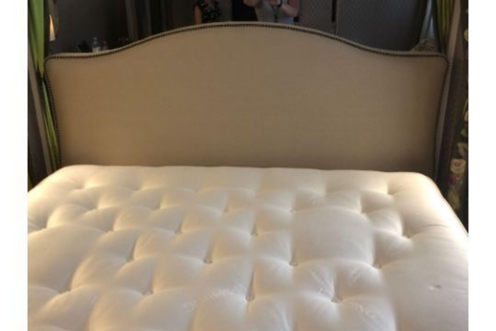 Vispring Super King 180 x 200cm mattress with its distinctive traditional feel with deep - Bild 2 aus 2