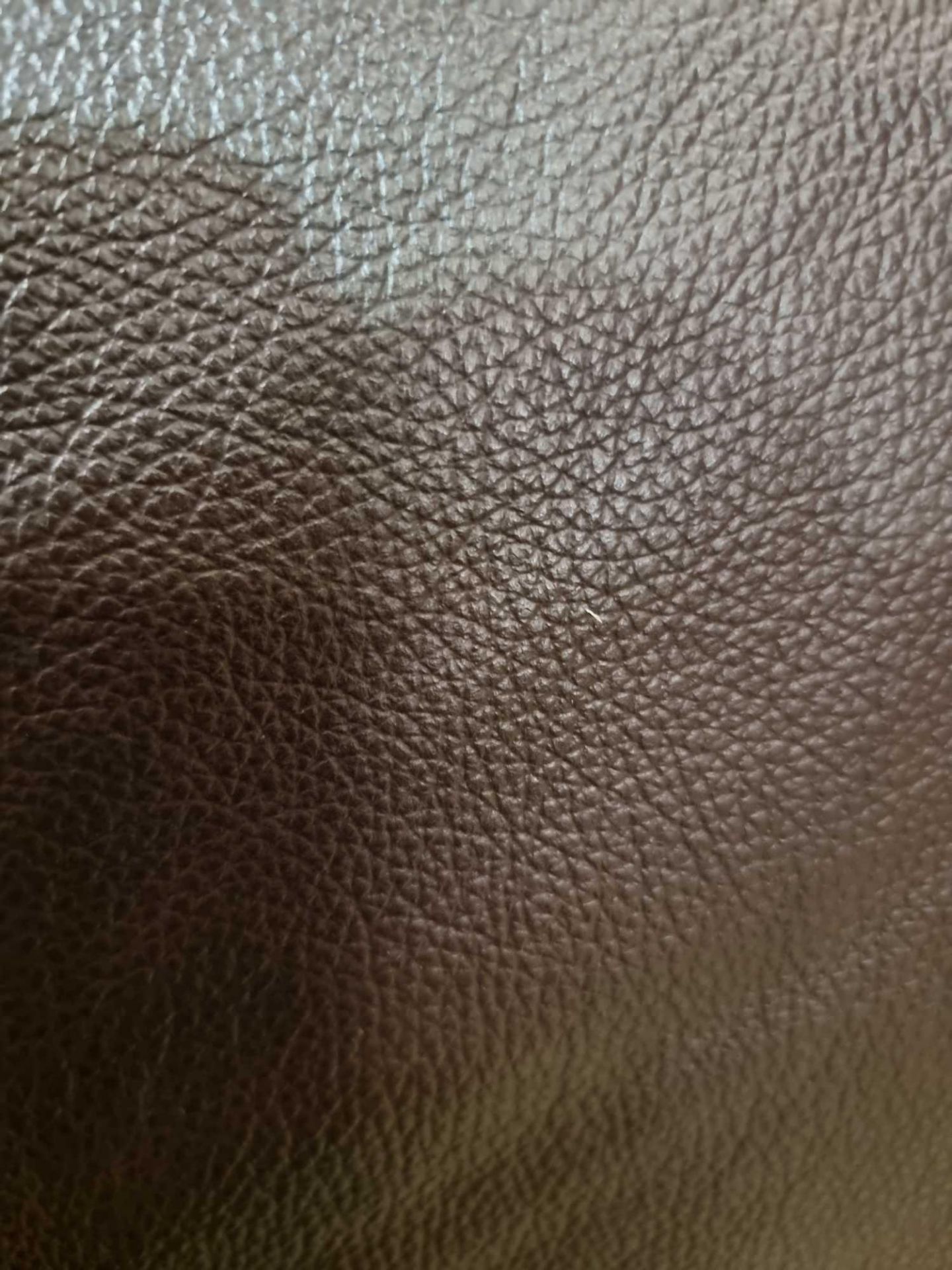 Mastrotto Dakota Chocolate Leather Hide approximately 3.96mÂ² 2.2 x 1.8cm ( Hide No,105) - Bild 2 aus 3