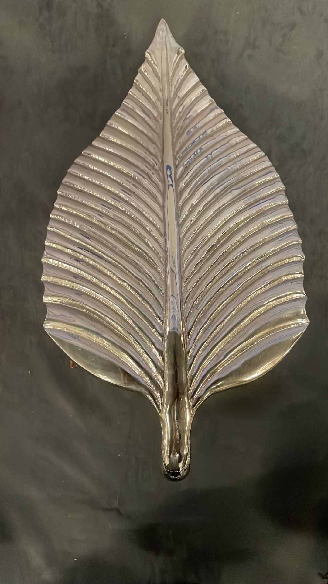 Dernier and Hamlyn Bespoke Leaf Wall Light In Solid Brass Metalwork finished in polished silver - Bild 5 aus 7