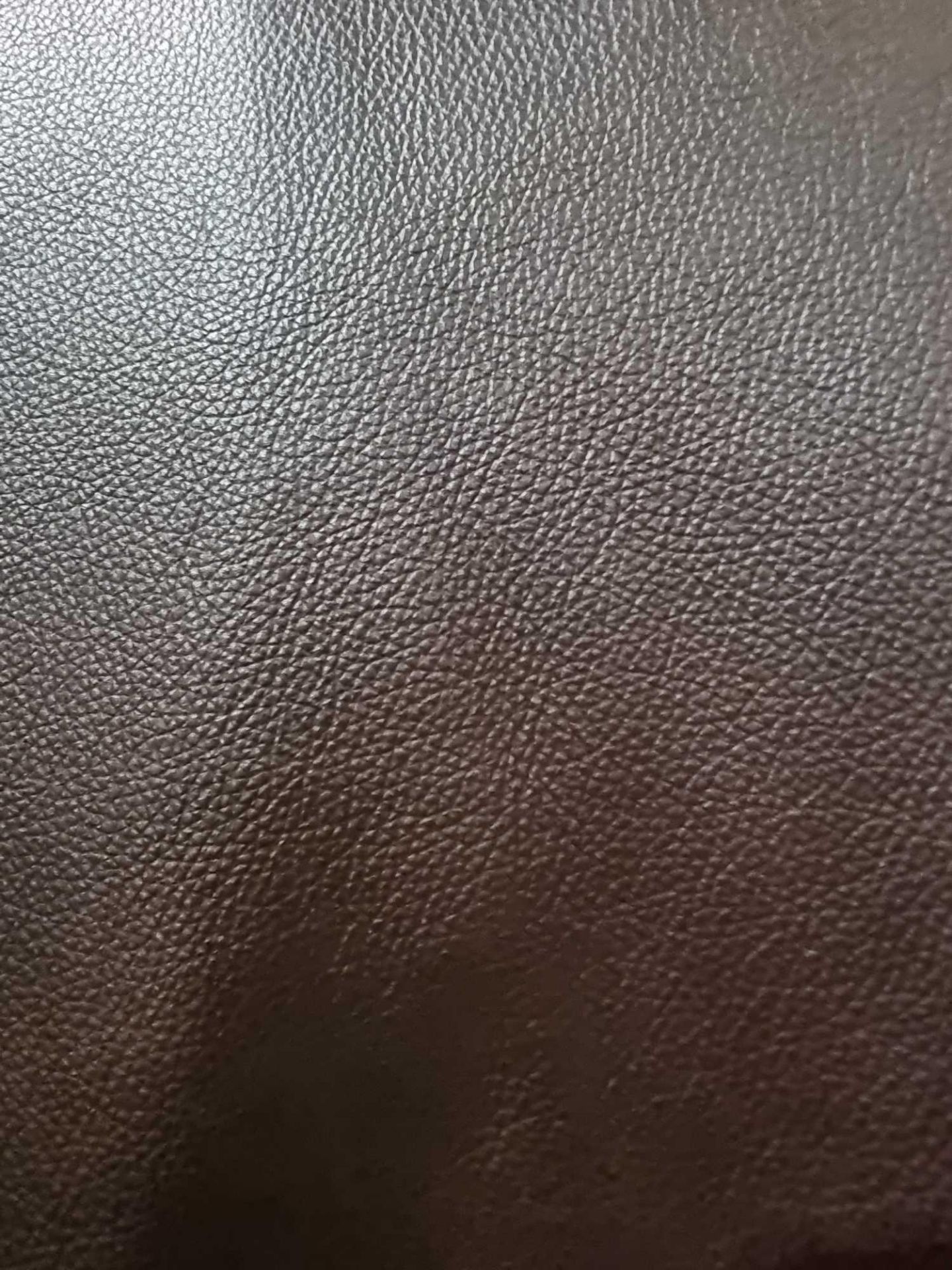 Mastrotto Hudson Chocolate Leather Hide approximately 2.7mÂ² 1.8 x 1.5cm ( Hide No,250) - Bild 2 aus 2