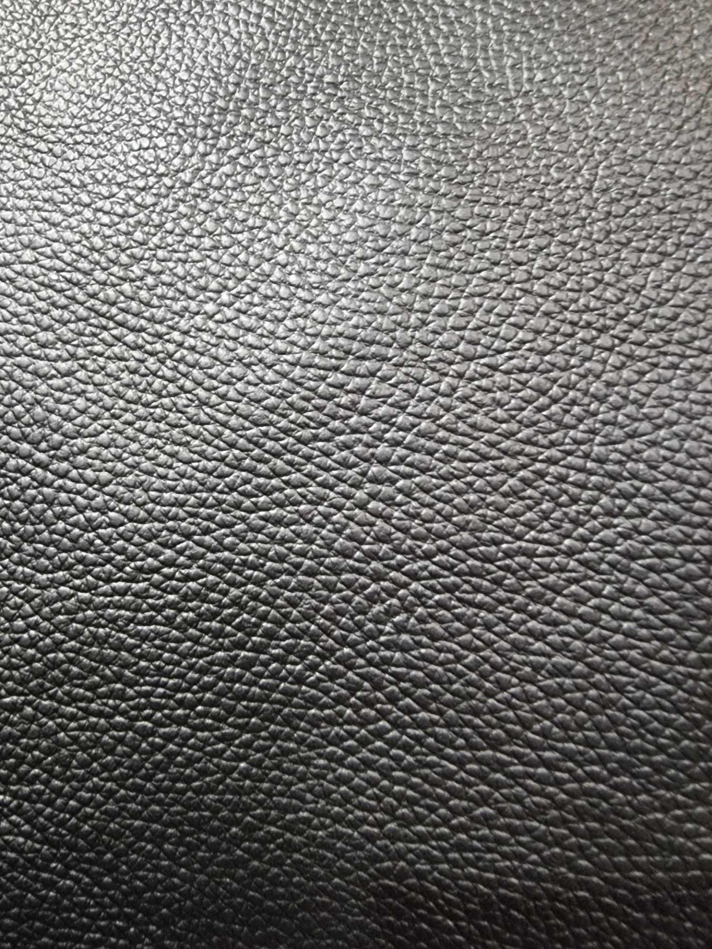Duresta Midnight Silver Leather Hide approximately 2.4mÂ² 2 x 1.2cm ( Hide No,254) - Image 2 of 2