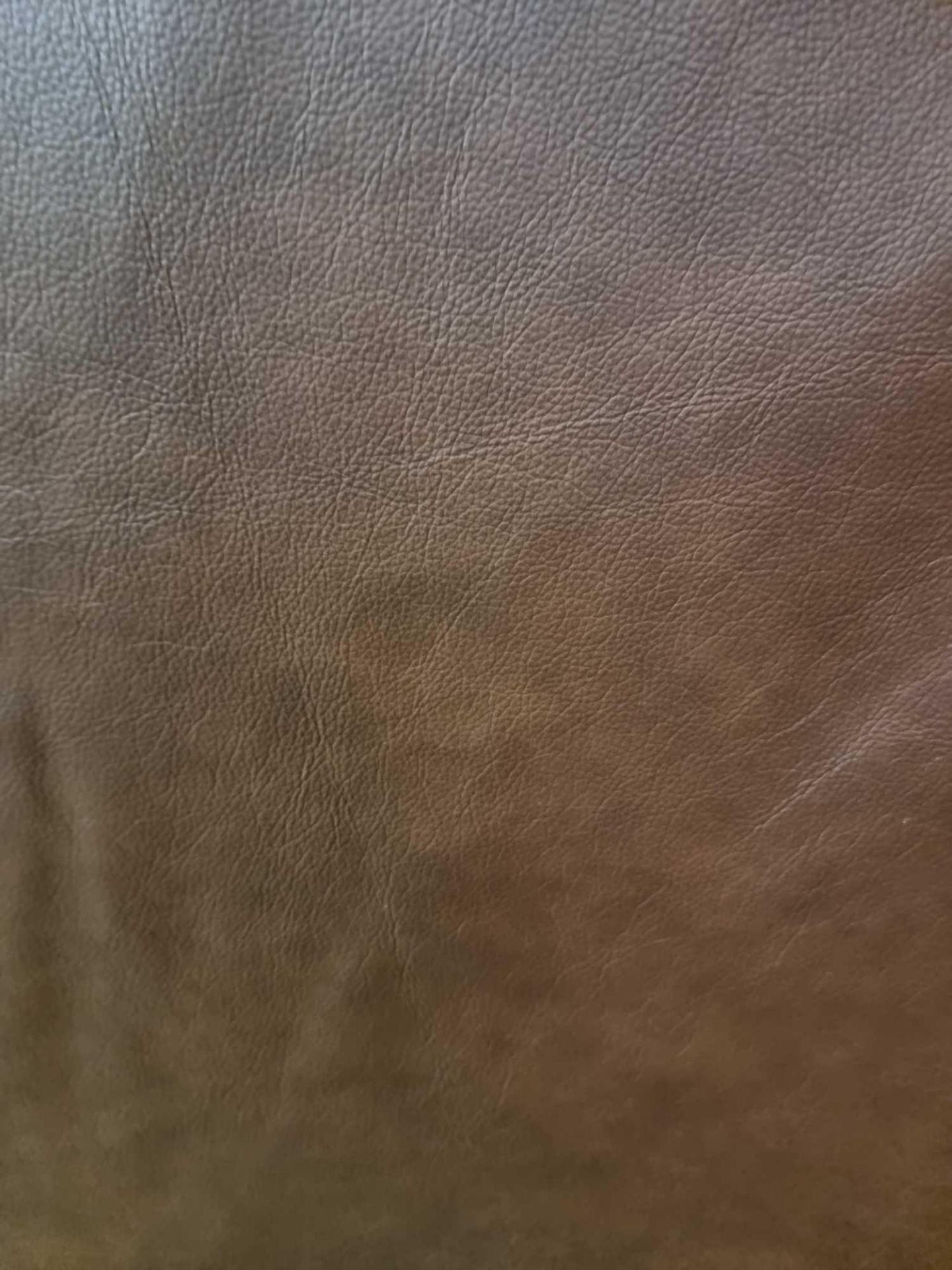 Trim International Dakota Chestnut Leather Hide approximately 5.8mÂ² 2.9 x 2cm ( Hide No,43) - Bild 2 aus 2