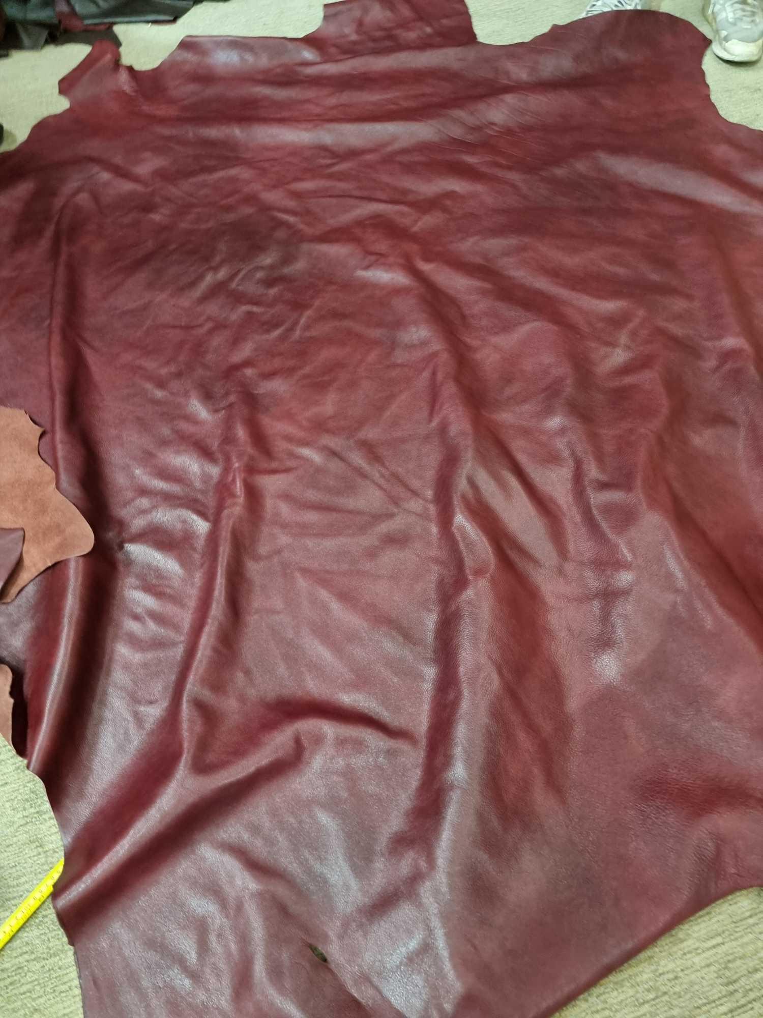 Palazzo Grenadine Leather Hide approximately 4.62mÂ² 2.2 x 2.1cm ( Hide No,116) - Image 2 of 2