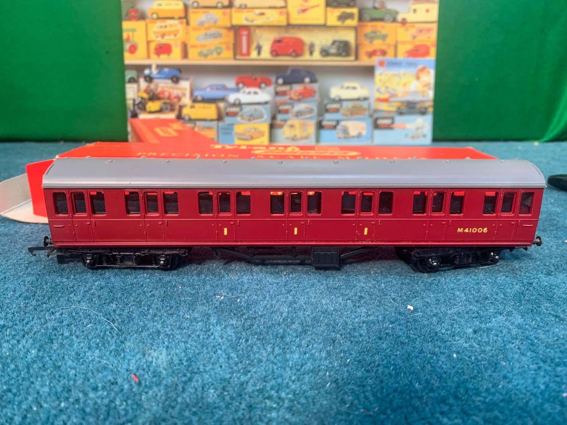 7 X Tri-Ang 00/H0 Gauge Railways Built In Britain By Rovex Scale Models Limited. R.120 B.R. - Image 10 of 11