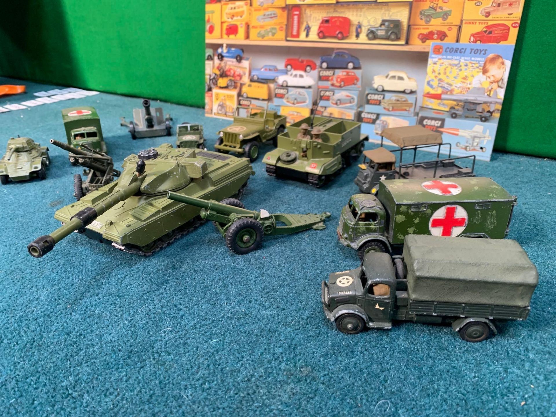 A Selection Of Dinky Military Vehicles Includes 2 X Jeeps 3 X Anti-Tank Guns And 2 X Military - Image 3 of 9