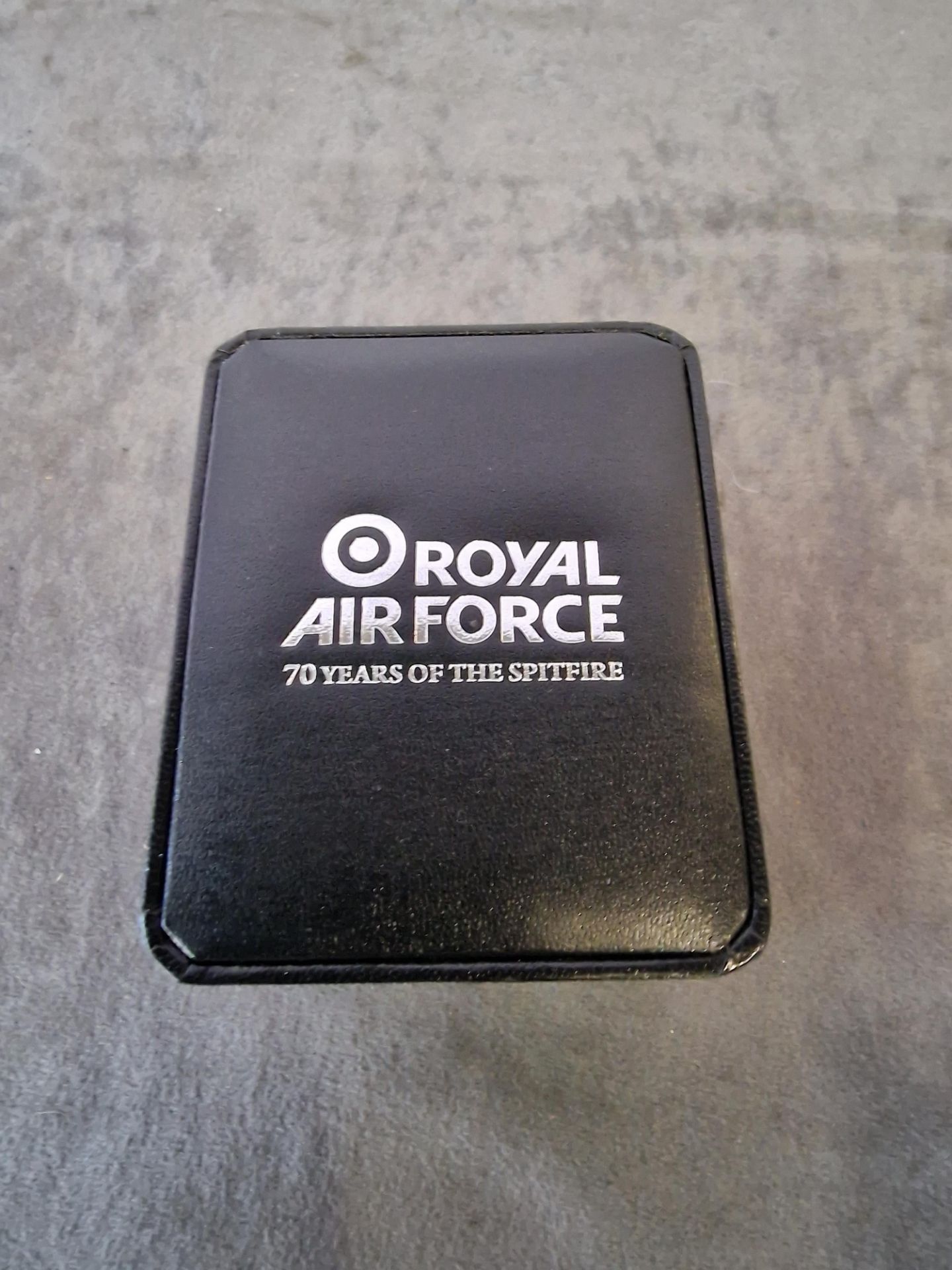 The Bradford Exchange RAF spitfire 70th anniversary Chronograph Watch number 174 with Certificate in - Bild 2 aus 11