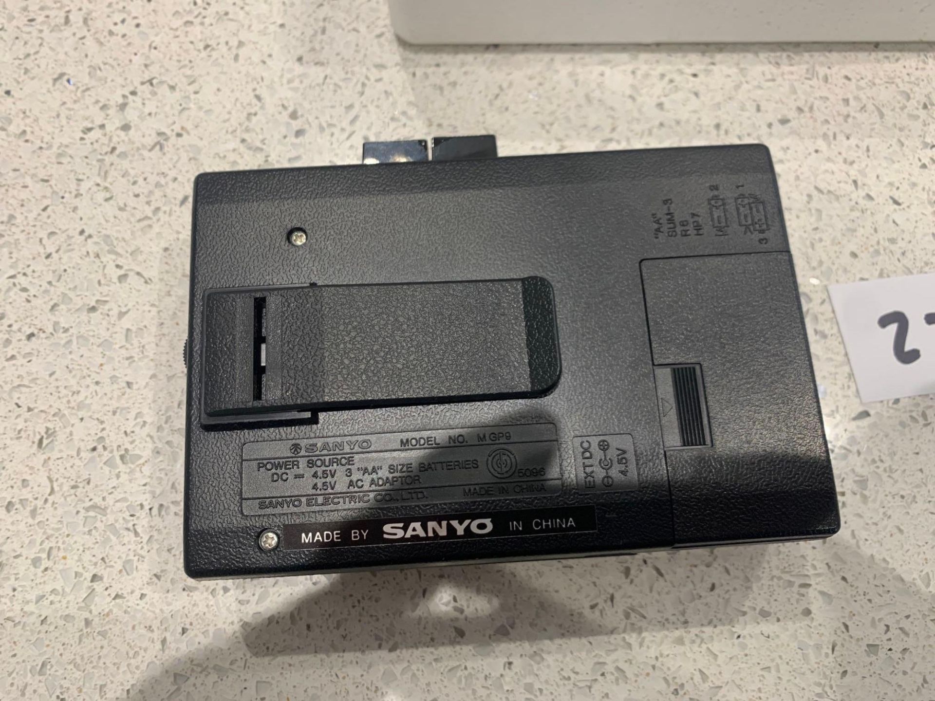 Vintage Sanyo MGP9 Walkman Portable Cassette Player - Bild 5 aus 6