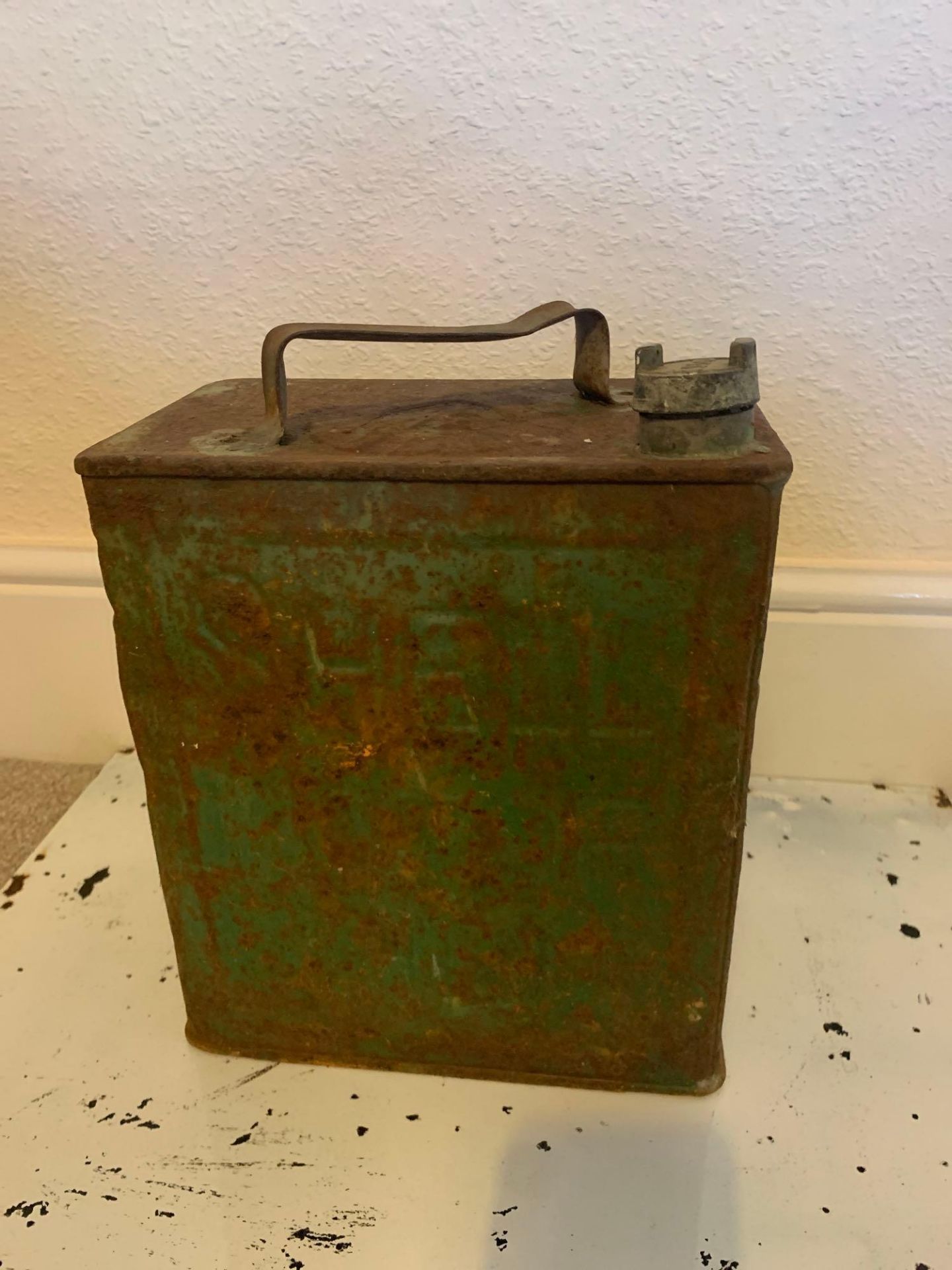 Shell Motor Spirit Metal Petrol Can. With Esso Lid In Original Colours With Significant Rusting - Image 2 of 6
