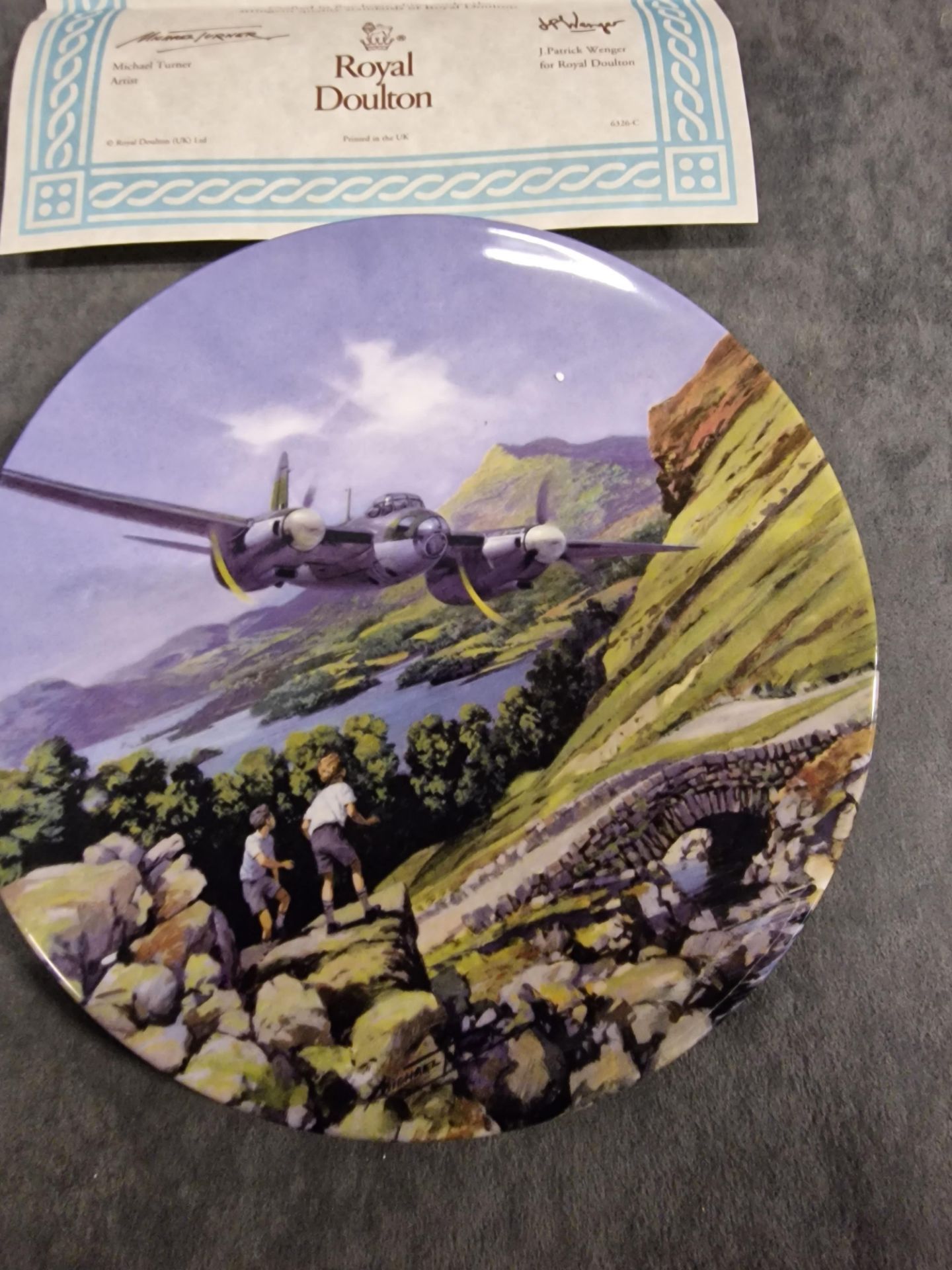 2x Royal Douton Limited Edition 'Heroes Of The Sky' 8" Plates Comprising Of Mosquito Over The - Bild 8 aus 11