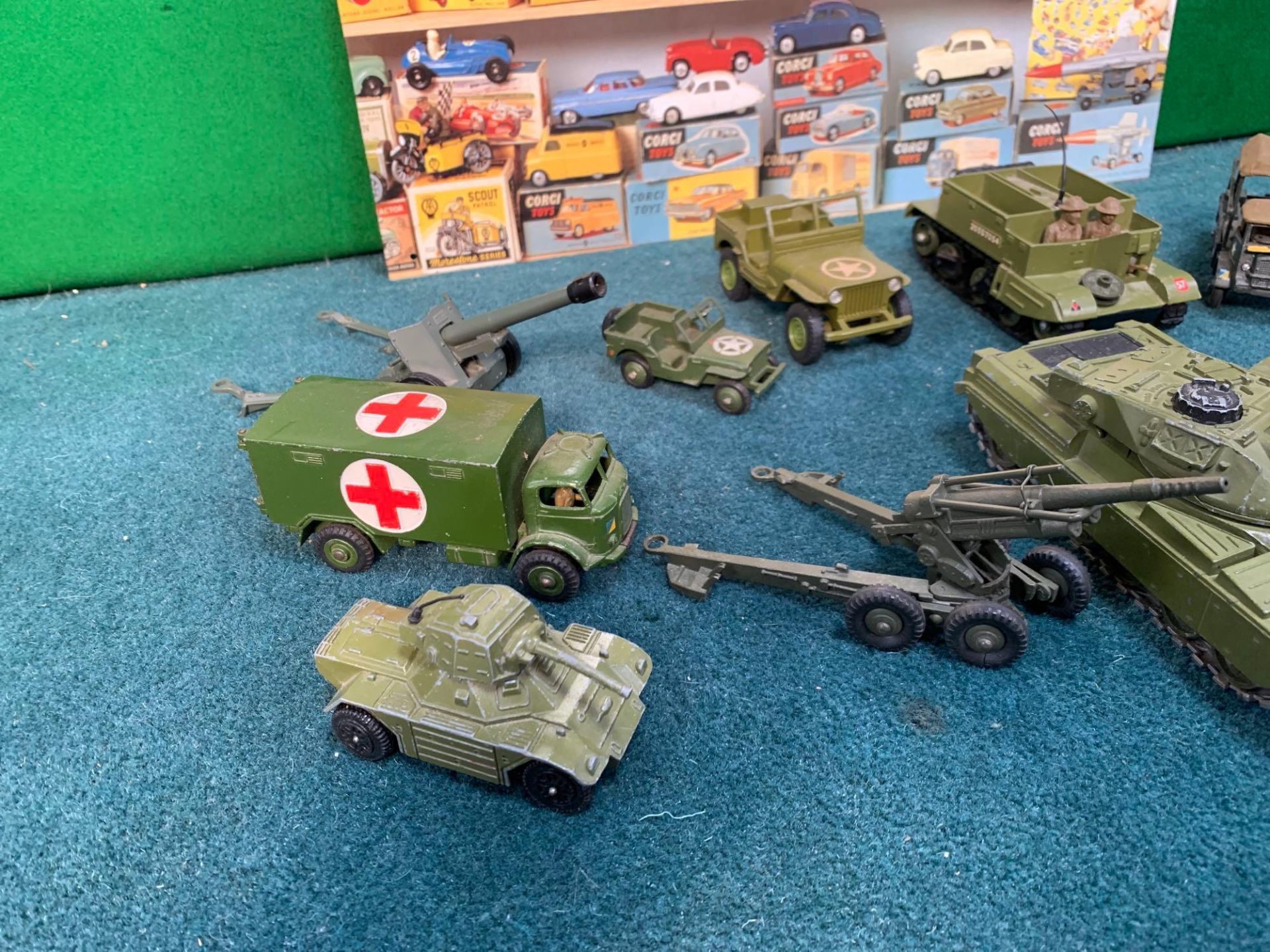 A Selection Of Dinky Military Vehicles Includes 2 X Jeeps 3 X Anti-Tank Guns And 2 X Military - Image 5 of 9