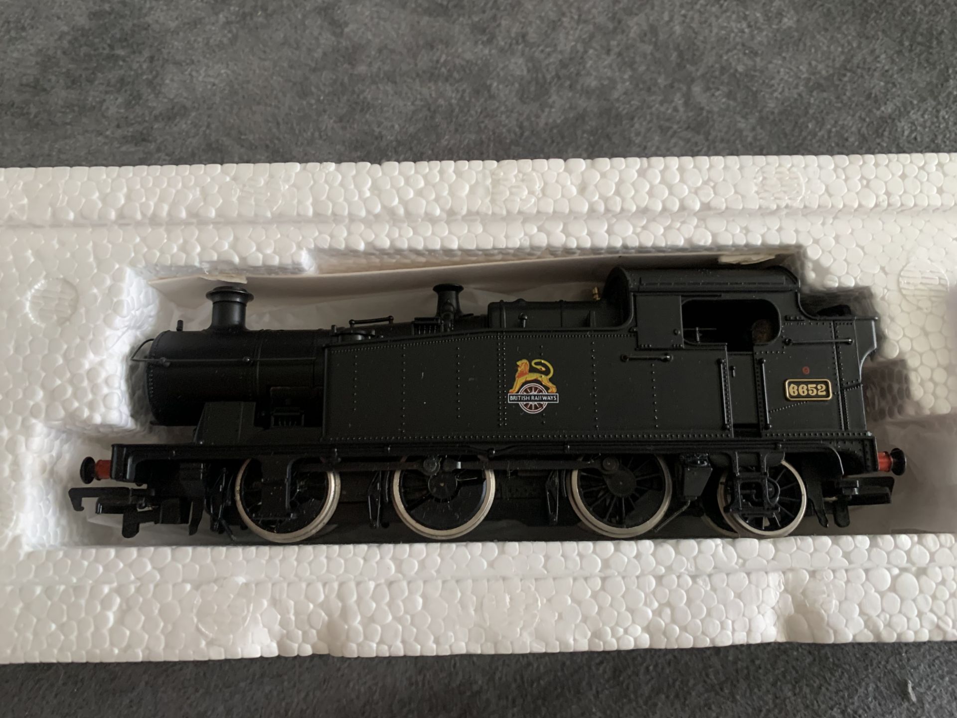 Mainline 37039 Class 66xx 0-6-2T 6652 In BR Black With Early Emblem 00 Gauge - Bild 4 aus 4