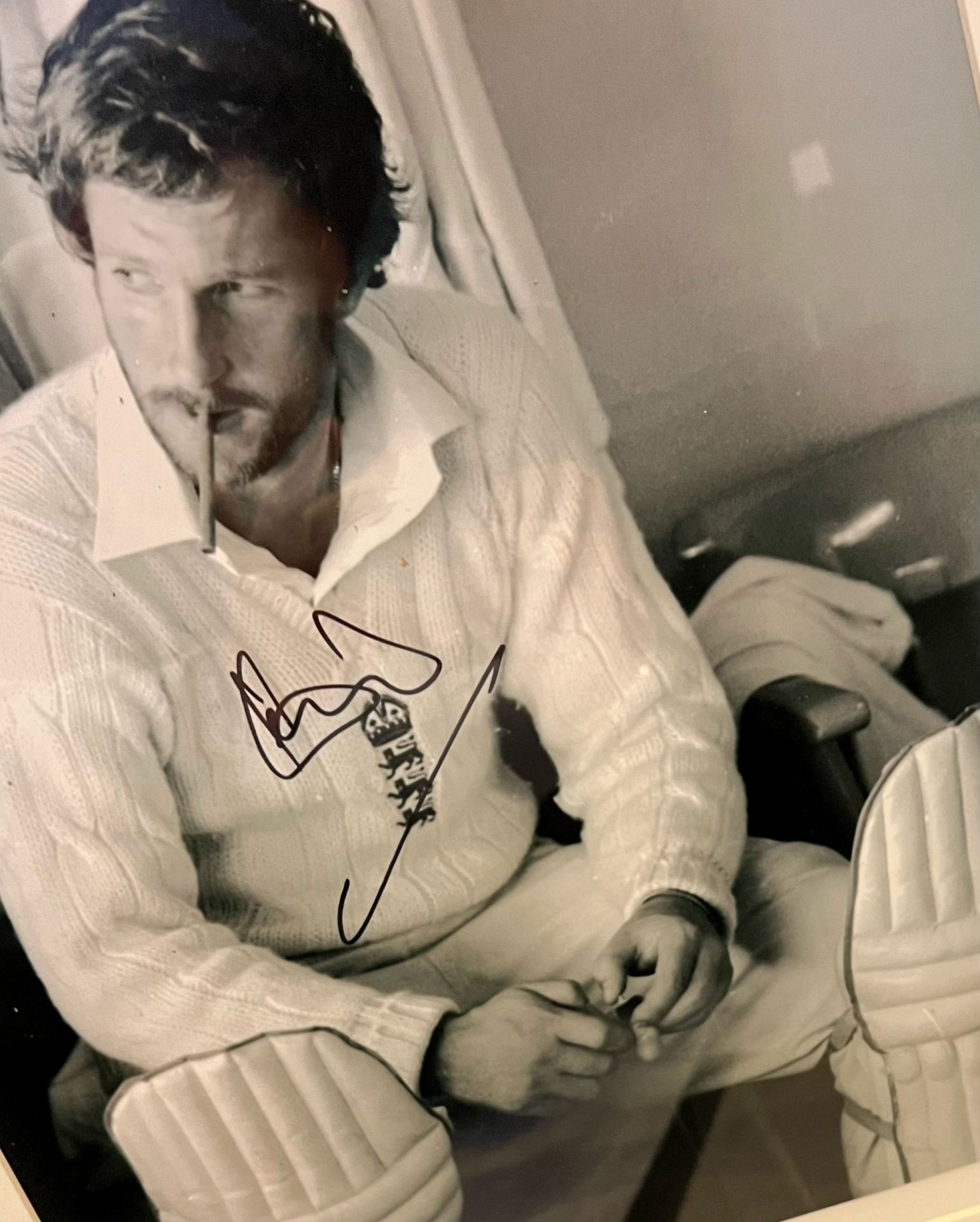 Authentic Sir Ian Botham Signed Photo: Dressing Room Cigar Break - This famous photo shows Sir Ian - Image 3 of 5