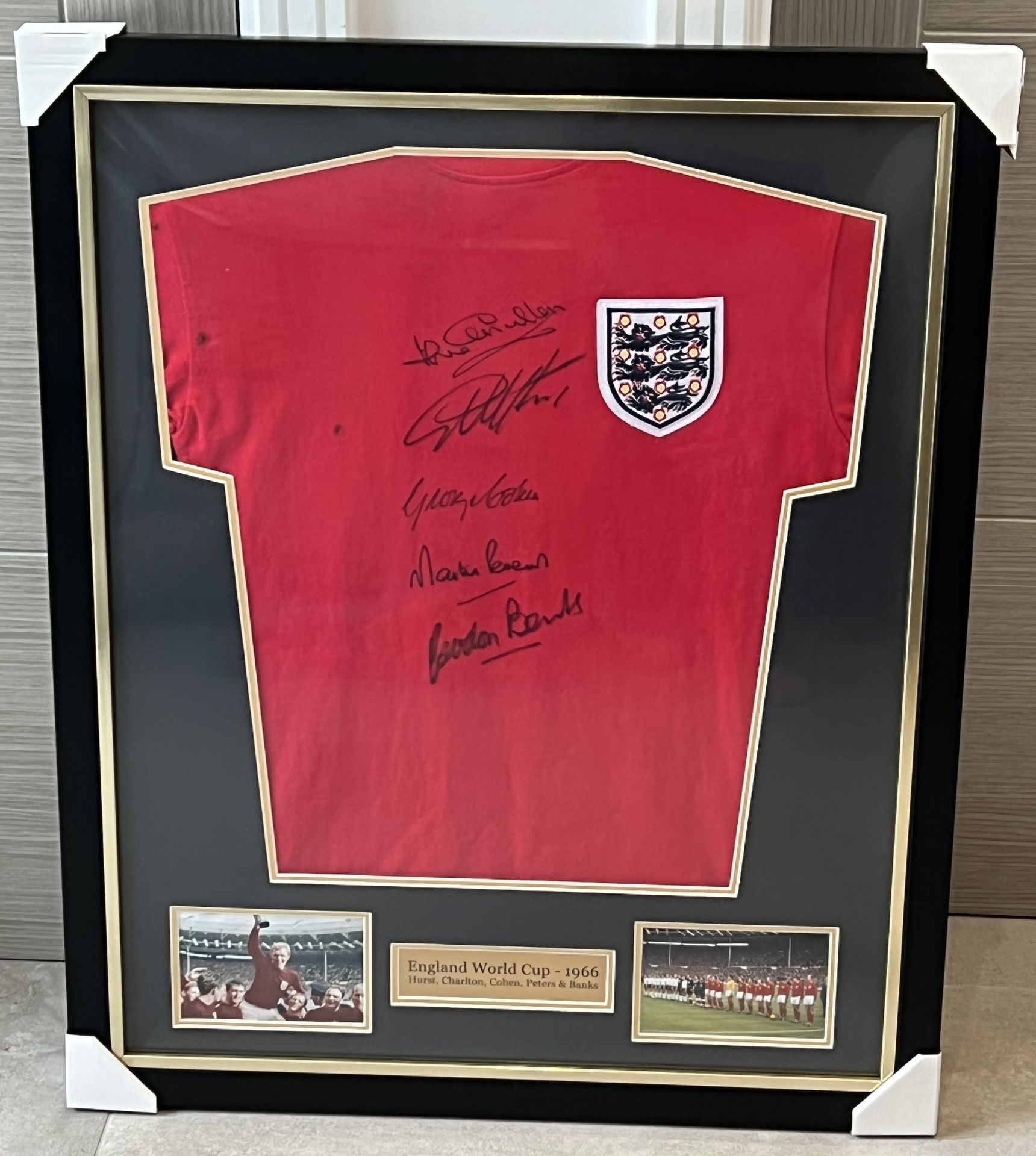 Hand signed England football shirt by 5 of the World Cup winning legends of 1966, Geoff Hurst,