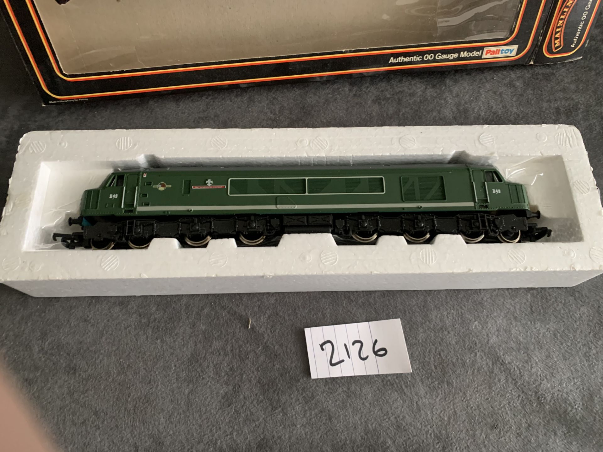 Mainline 37-050 Type 4 1CO-CO1 Diseel locomotive Green Manchester Regiment Locomotive - Bild 4 aus 4