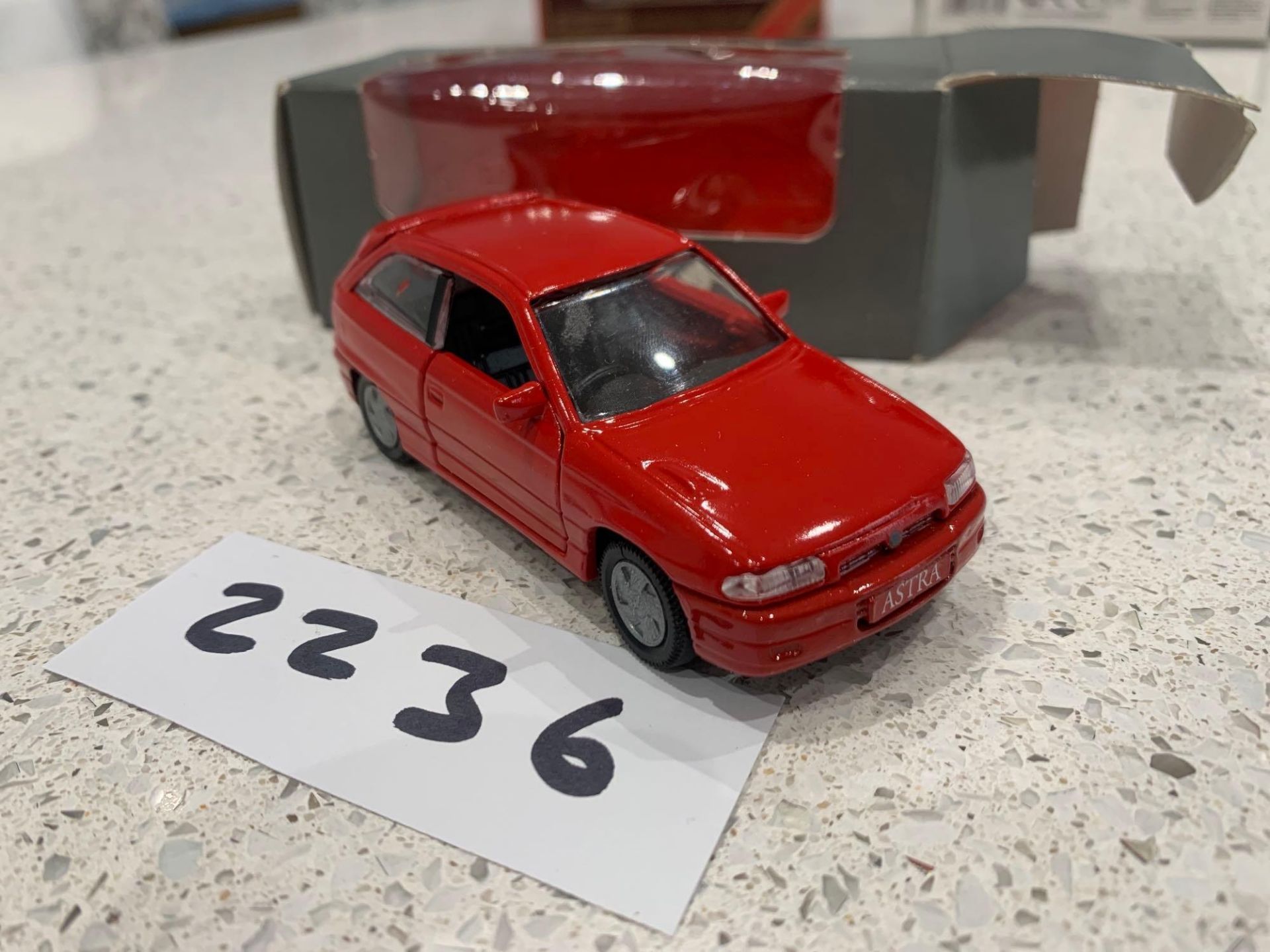 Gama Vauxhall Astra boxed 1:43 scale Dealers Model Red Made In Germany - Image 4 of 4