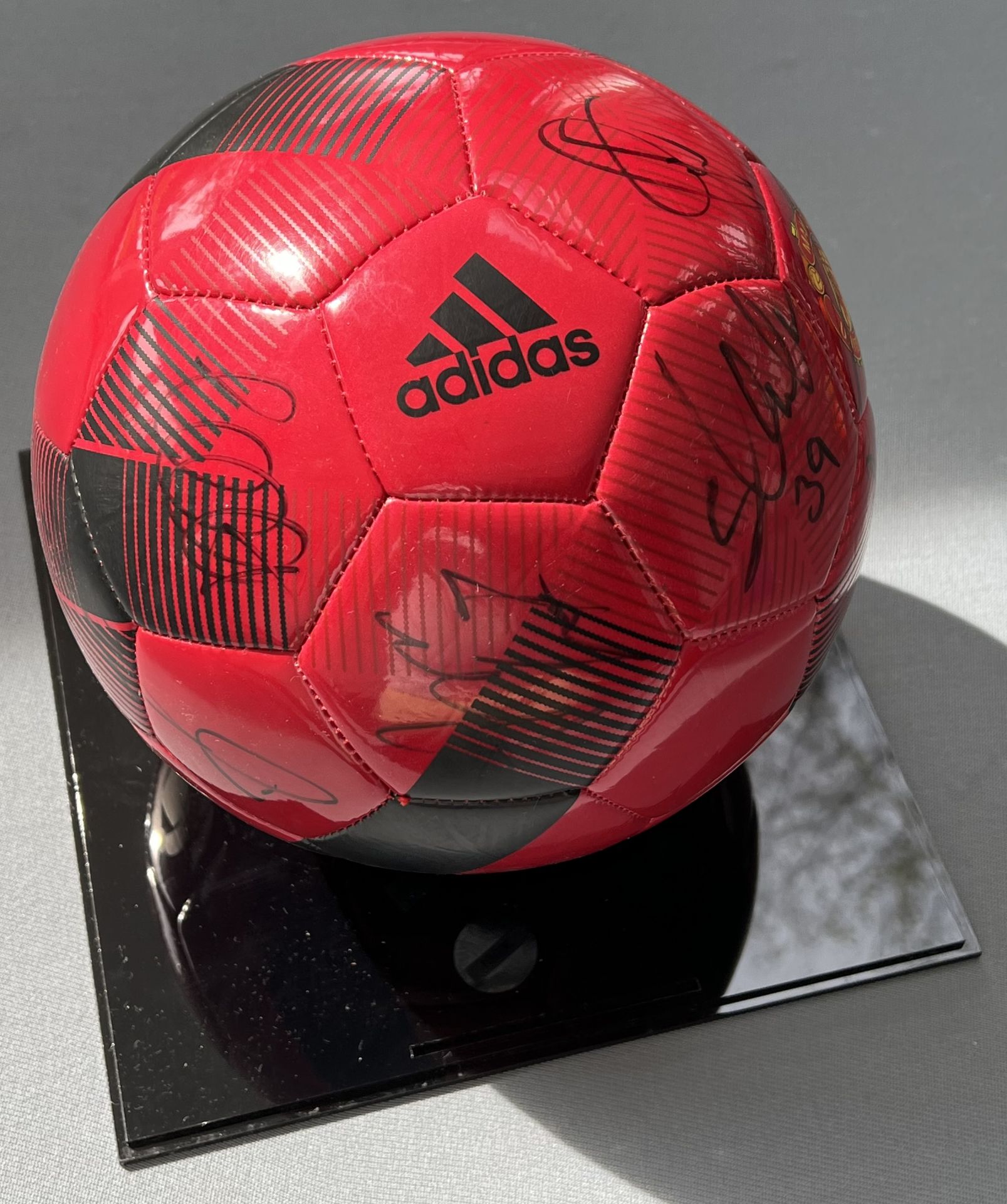 Authentic Manchester United 2018-2019 squad hand signed official football with authenticity hologram - Bild 4 aus 4