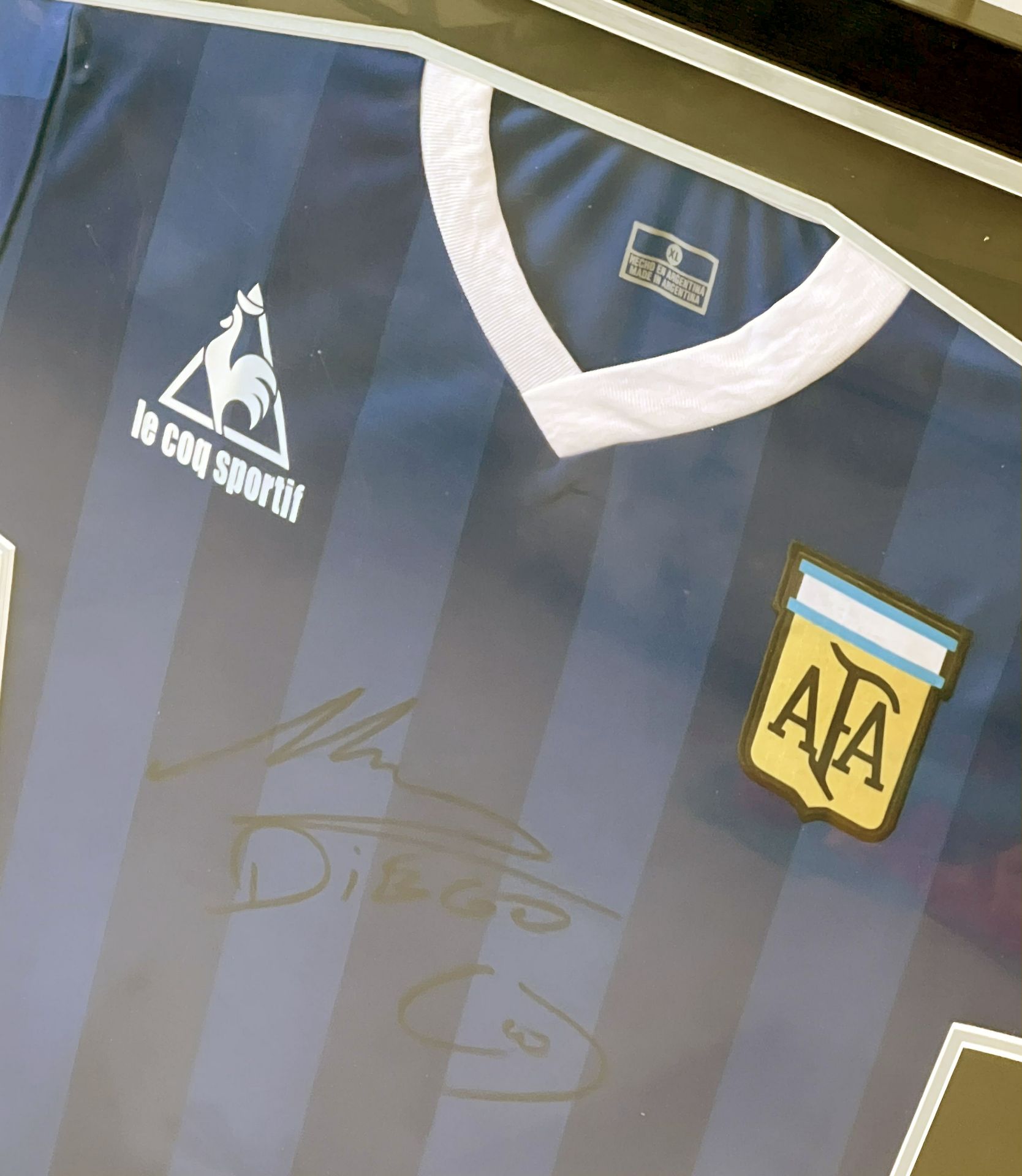 Hand signed Argentina World Cup 1986 away blue football shirt by Diego Maradona presented within a - Image 9 of 18