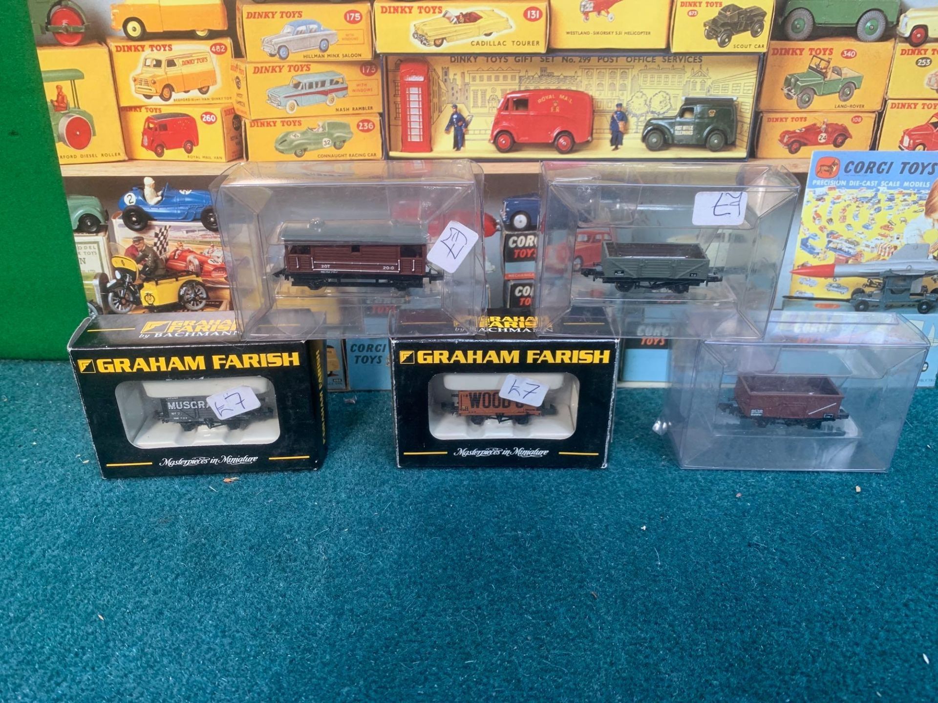 9 X Miniature Railway Models Includes Graham Farrish Models And PECO Models Carriageways Trains - Image 7 of 12